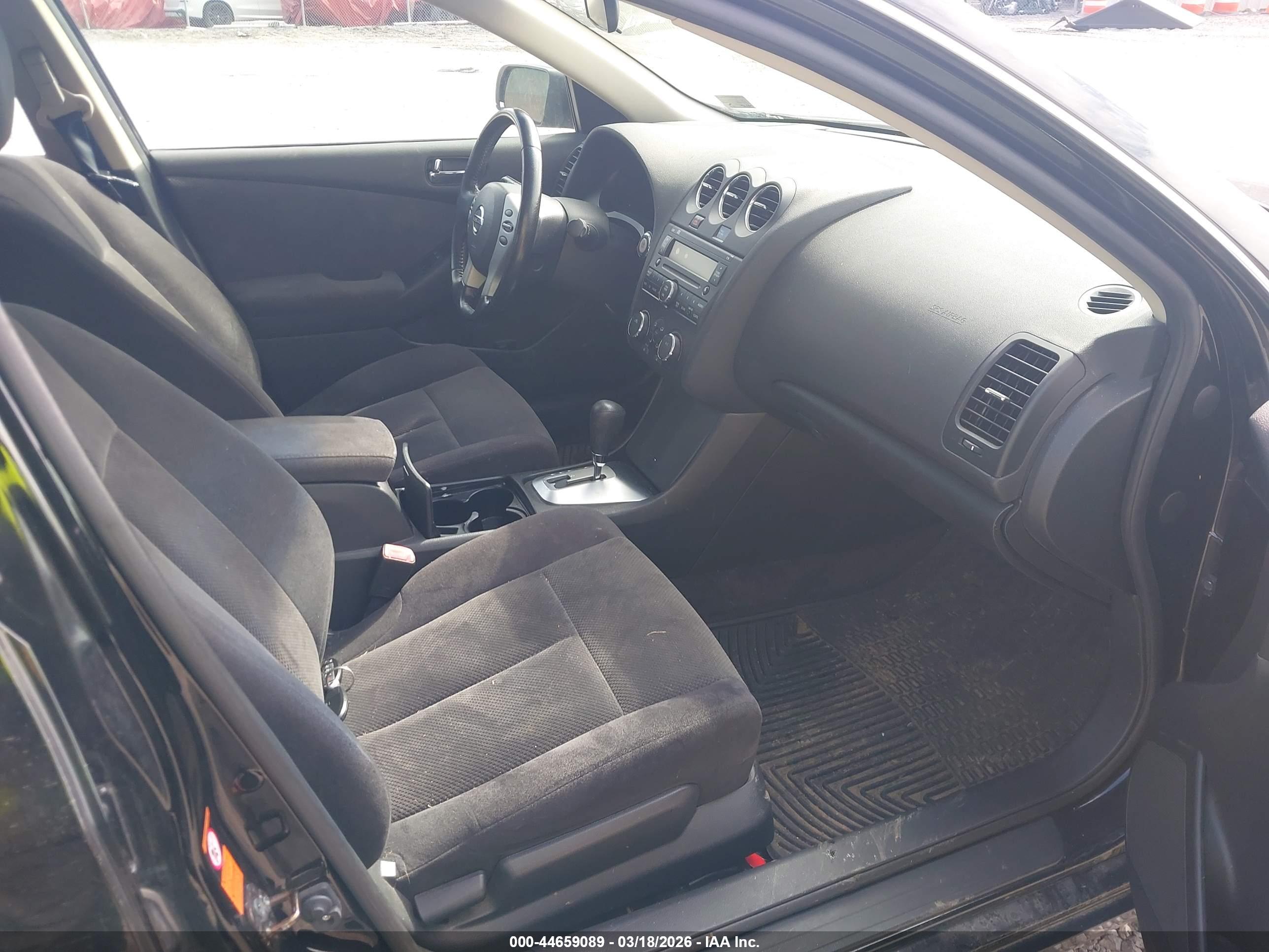 NISSAN ALTIMA image 5