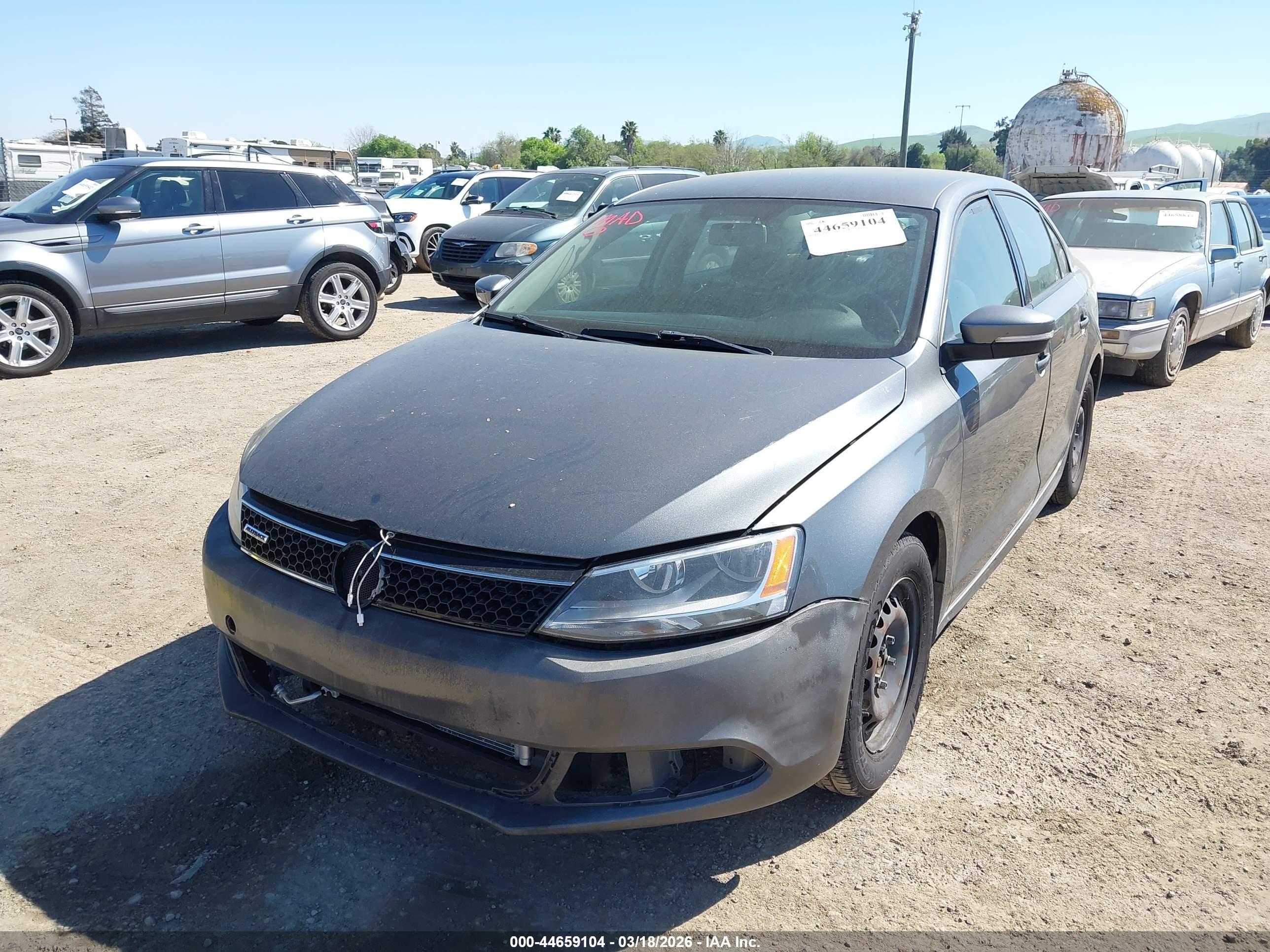 VOLKSWAGEN JETTA image 6