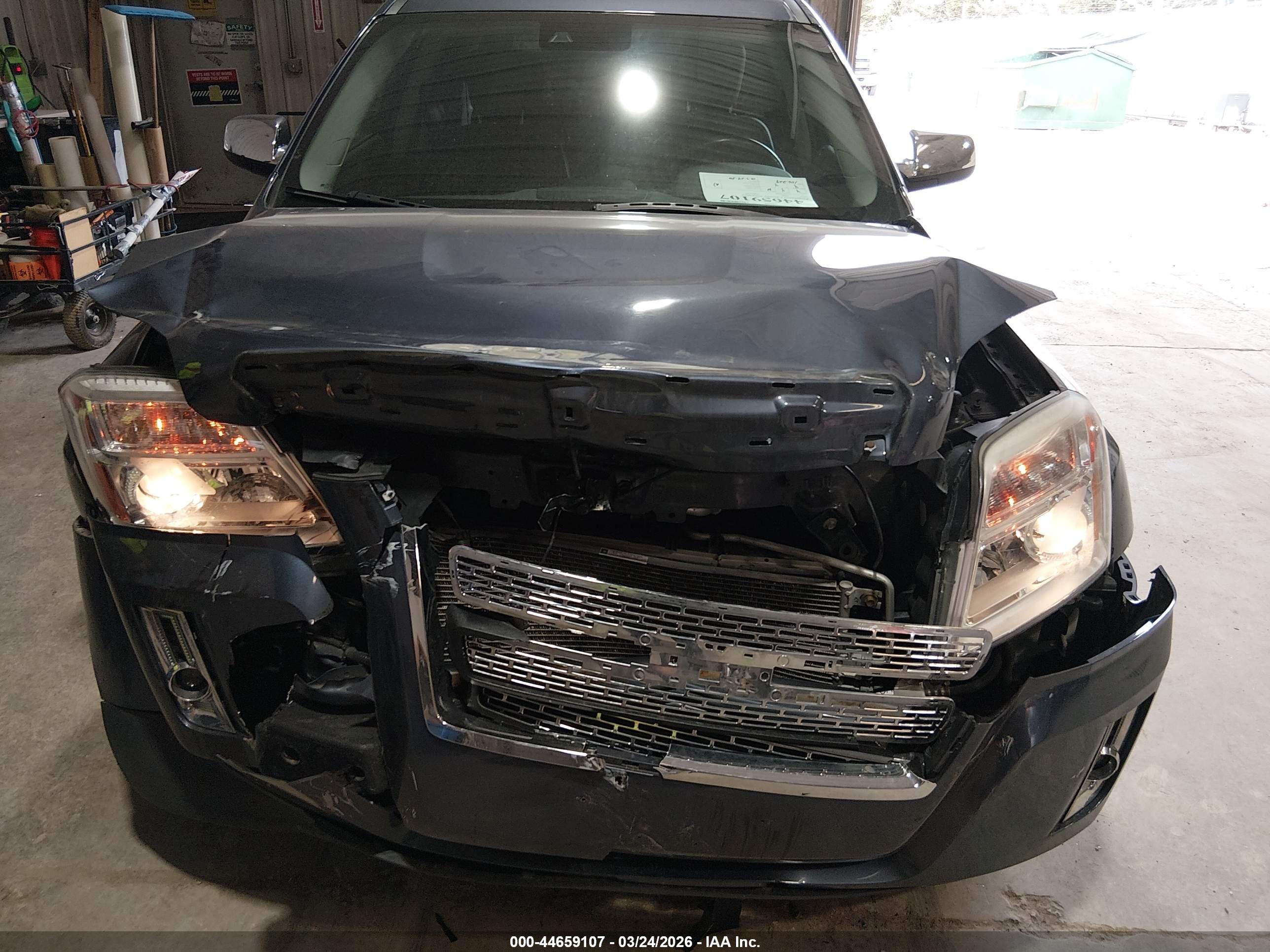 GMC TERRAIN image 6