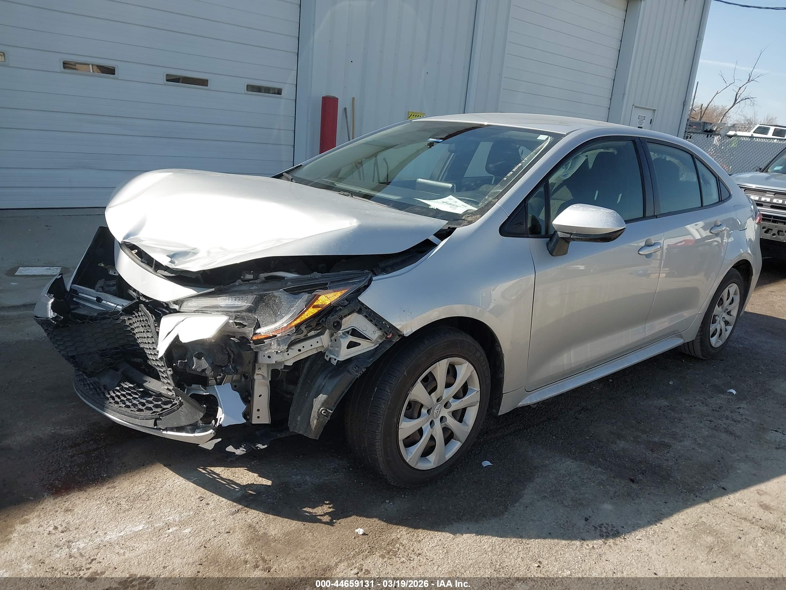 TOYOTA COROLLA image 2