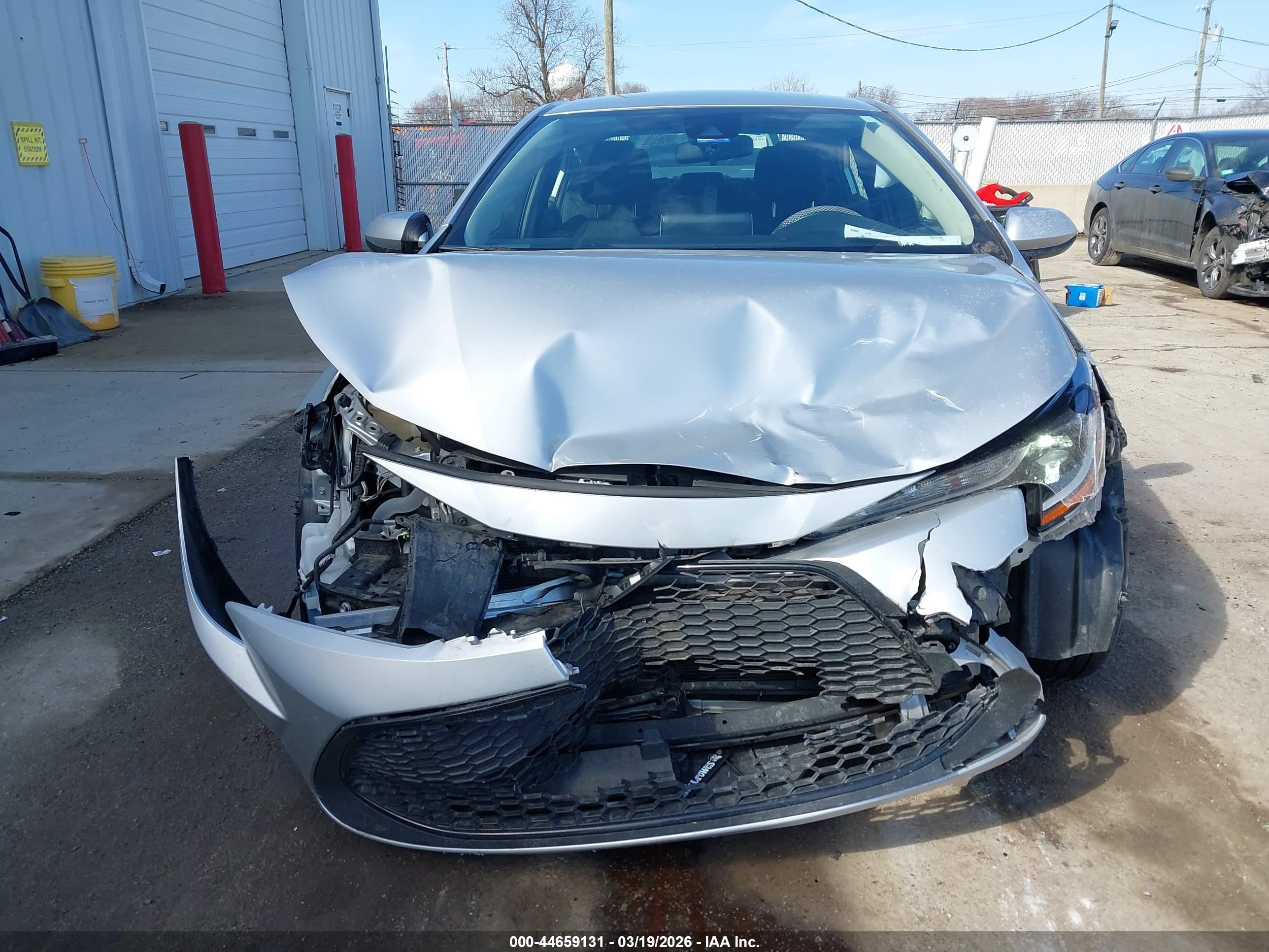TOYOTA COROLLA image 6