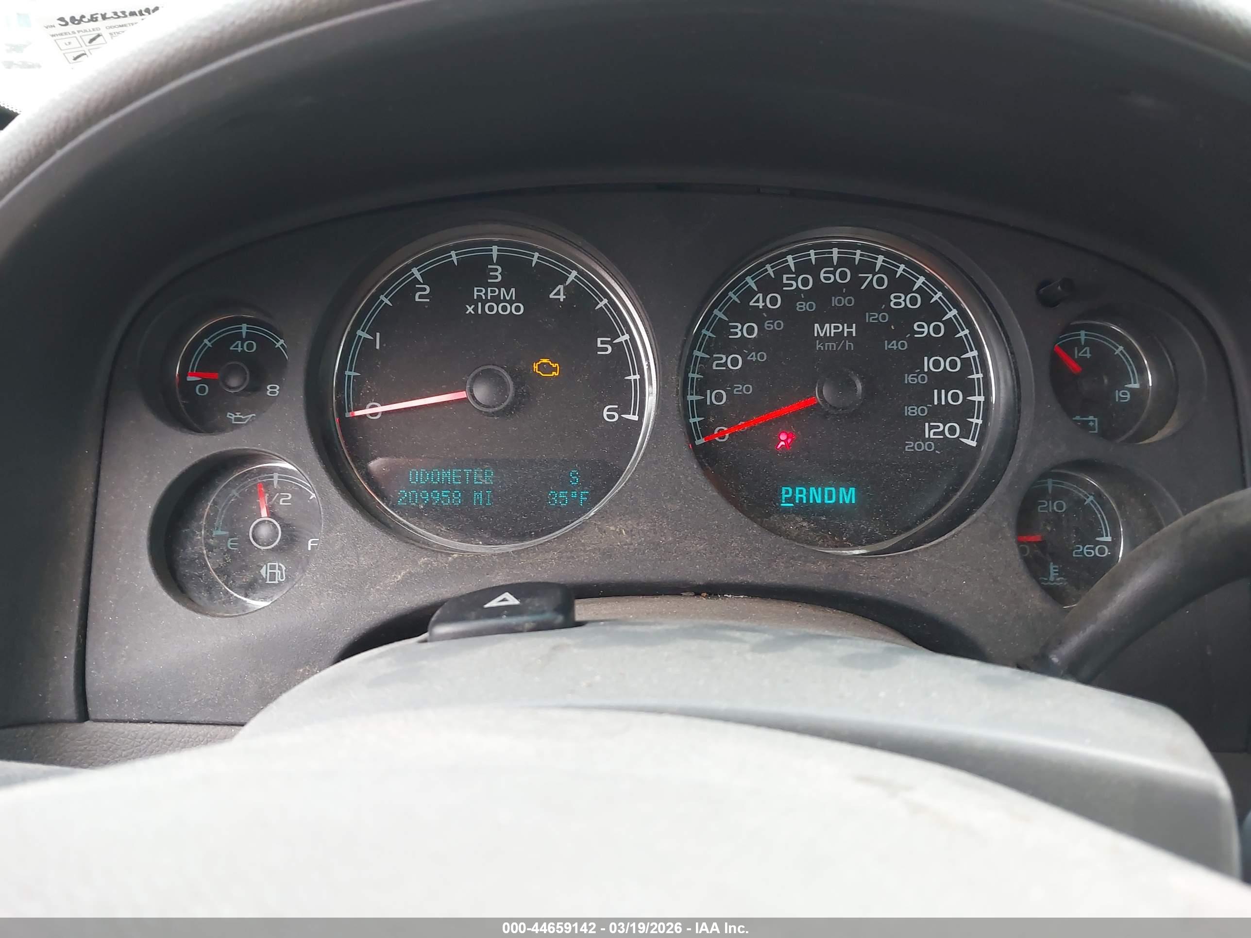 CHEVROLET SILVERADO image 7