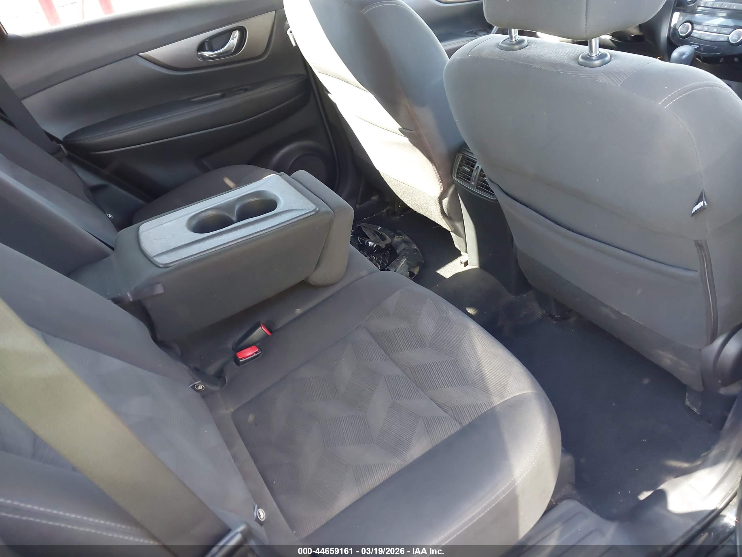 NISSAN ROGUE image 8