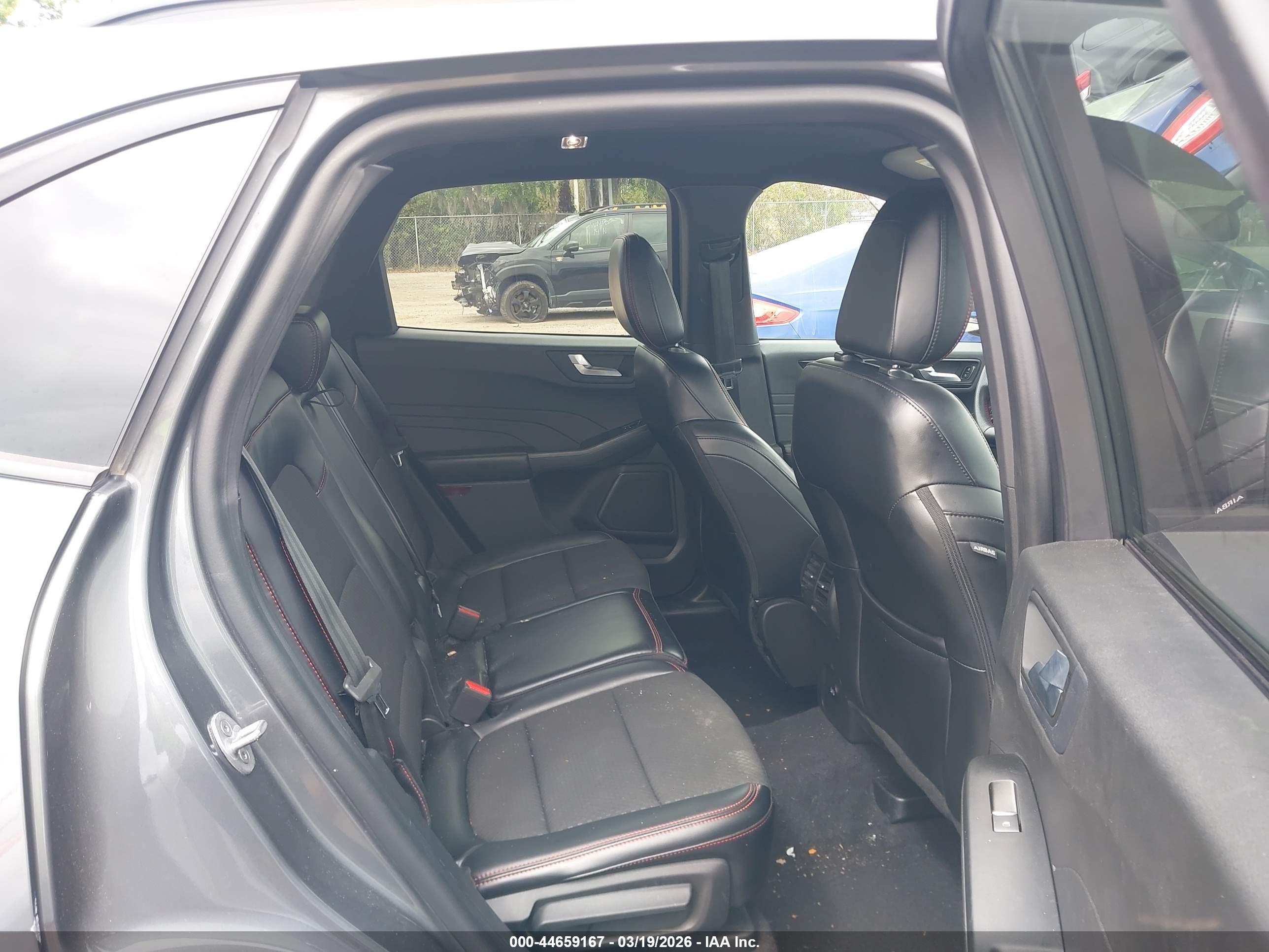 FORD ESCAPE image 8
