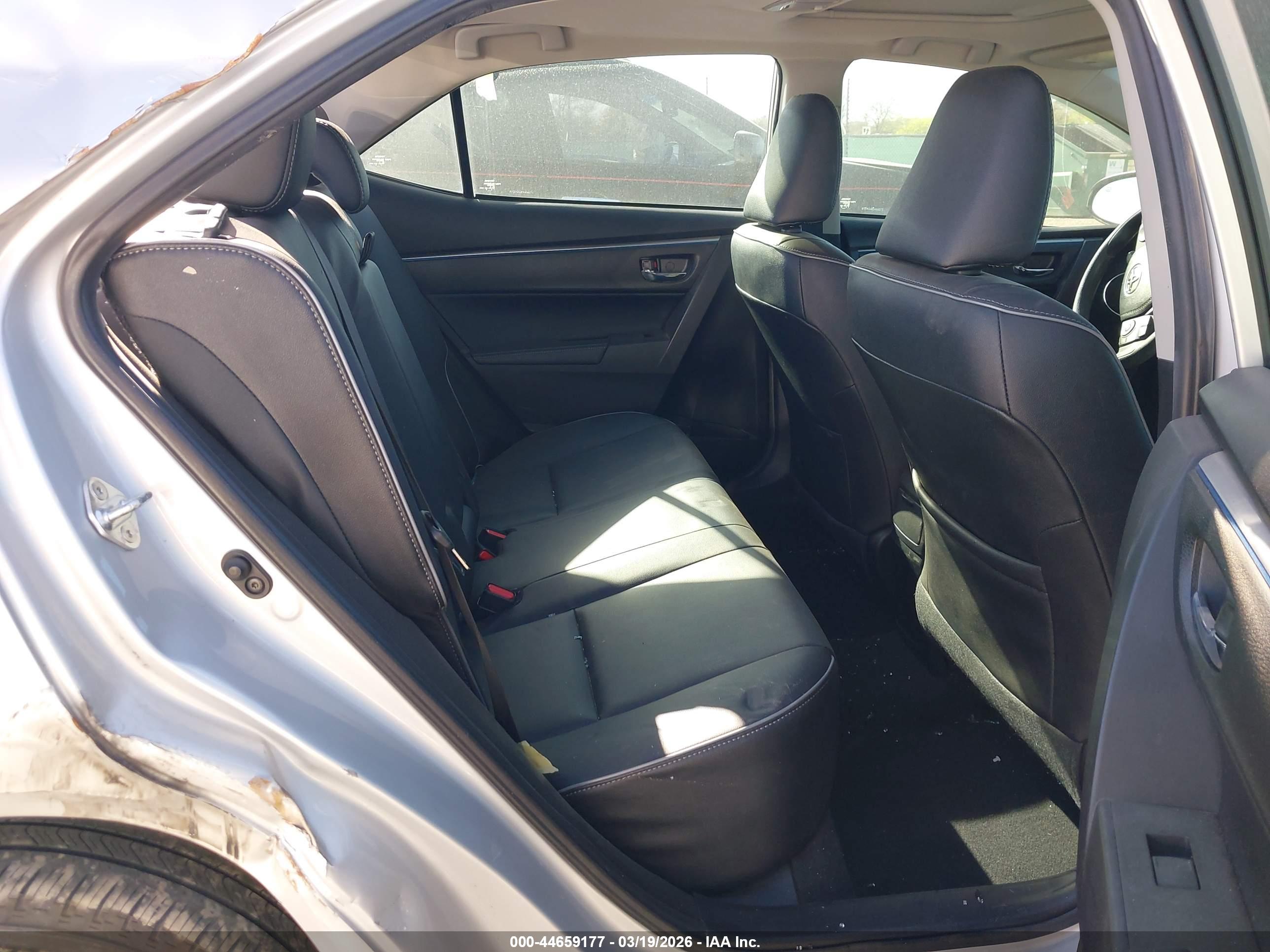 TOYOTA COROLLA image 8