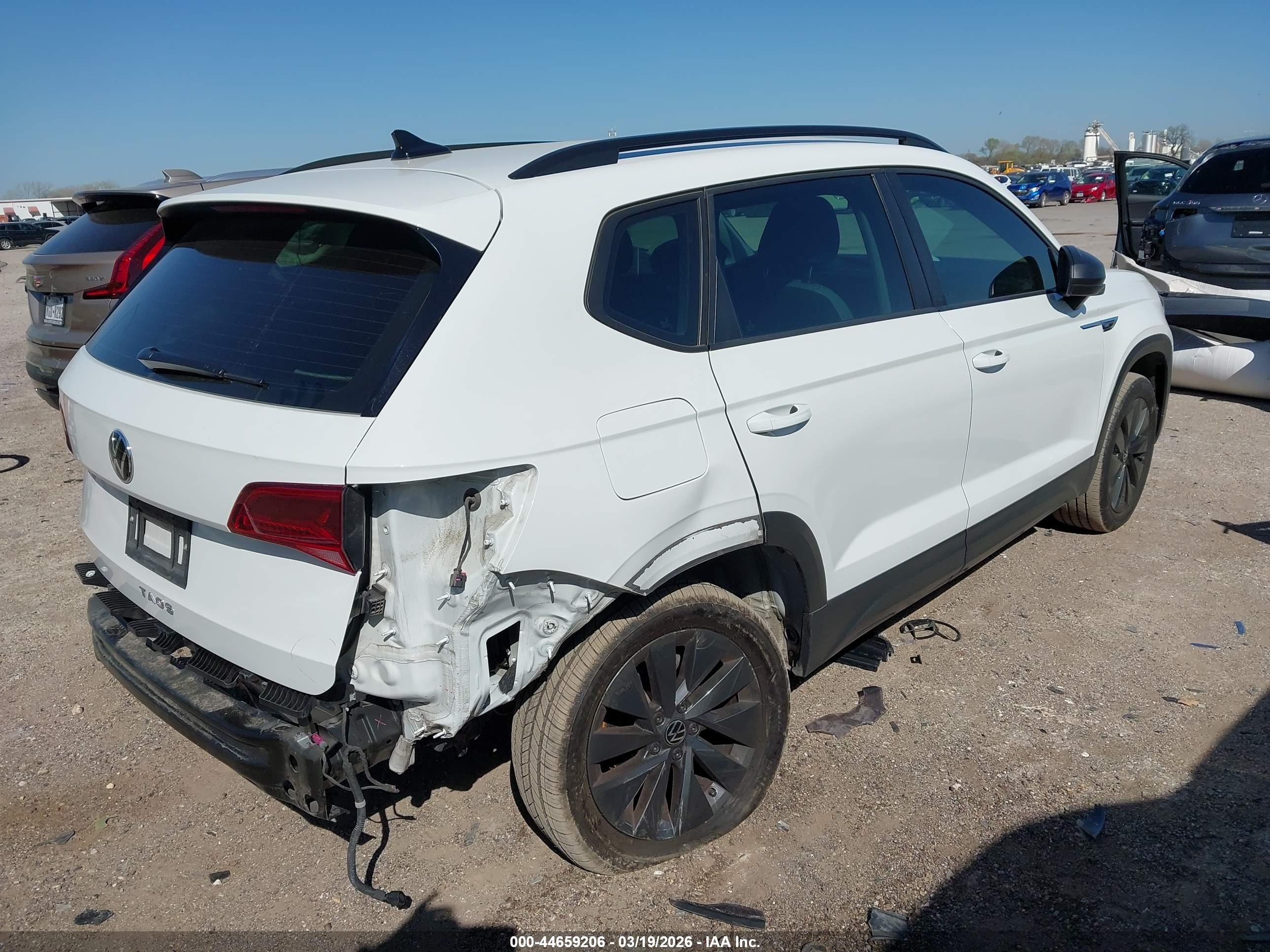 VOLKSWAGEN TAOS image 4