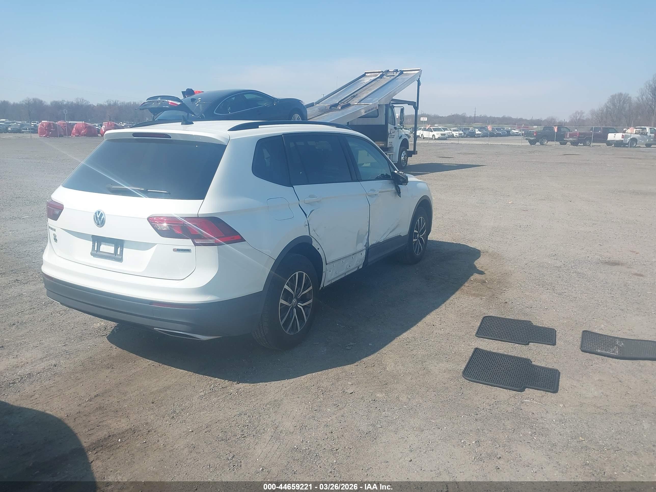VOLKSWAGEN TIGUAN image 4