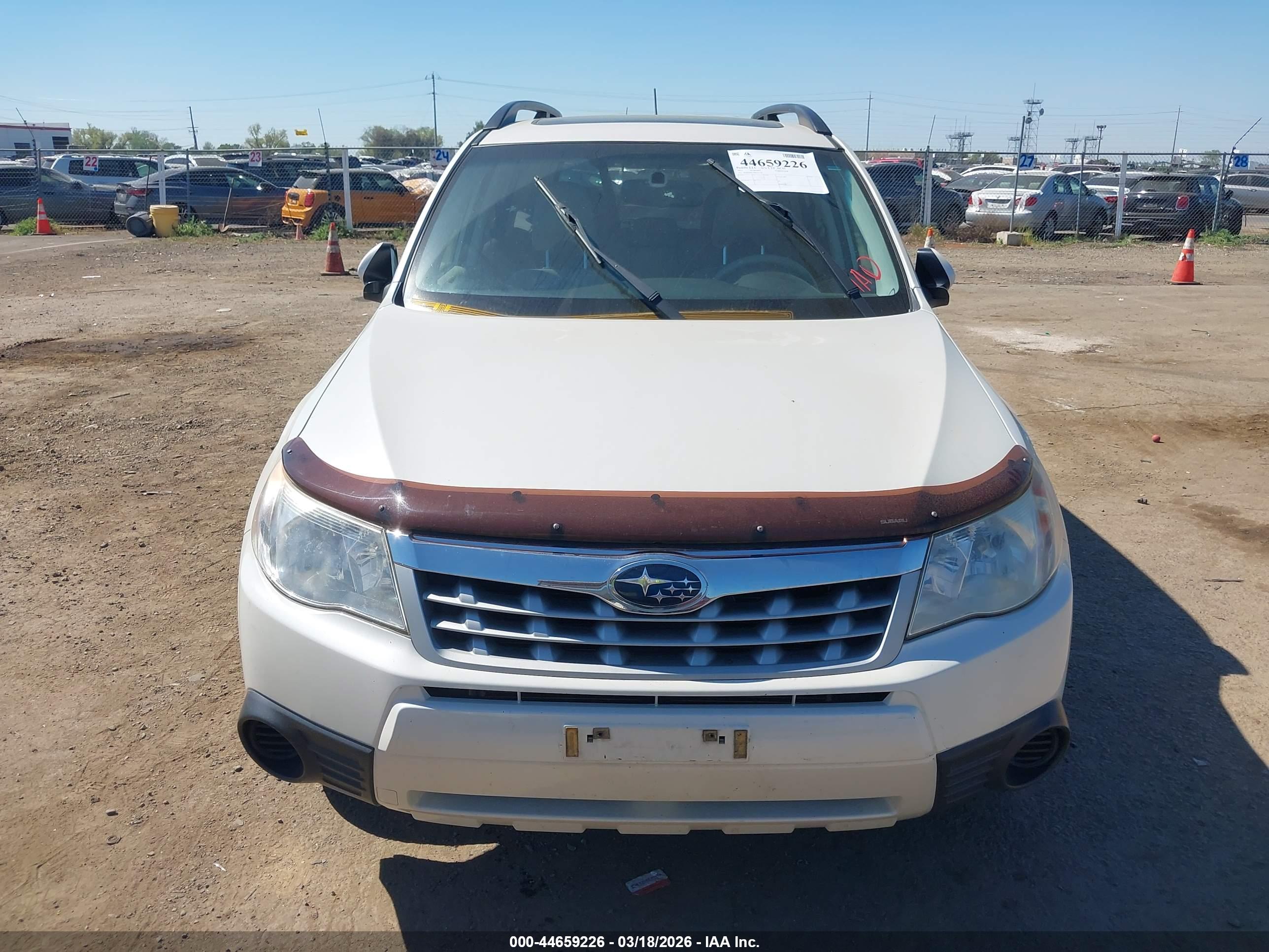 SUBARU FORESTER image 6