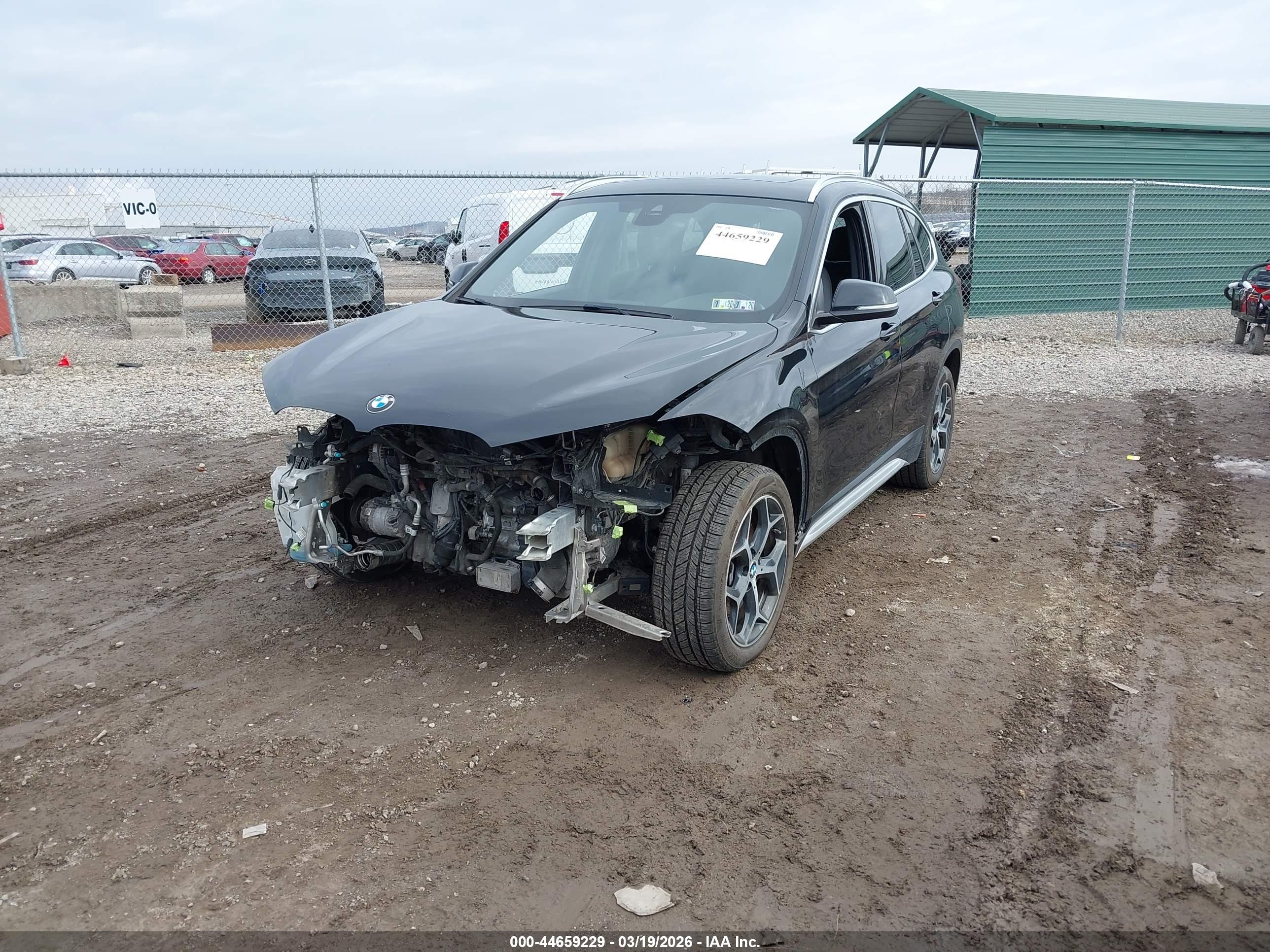BMW X1 image 2