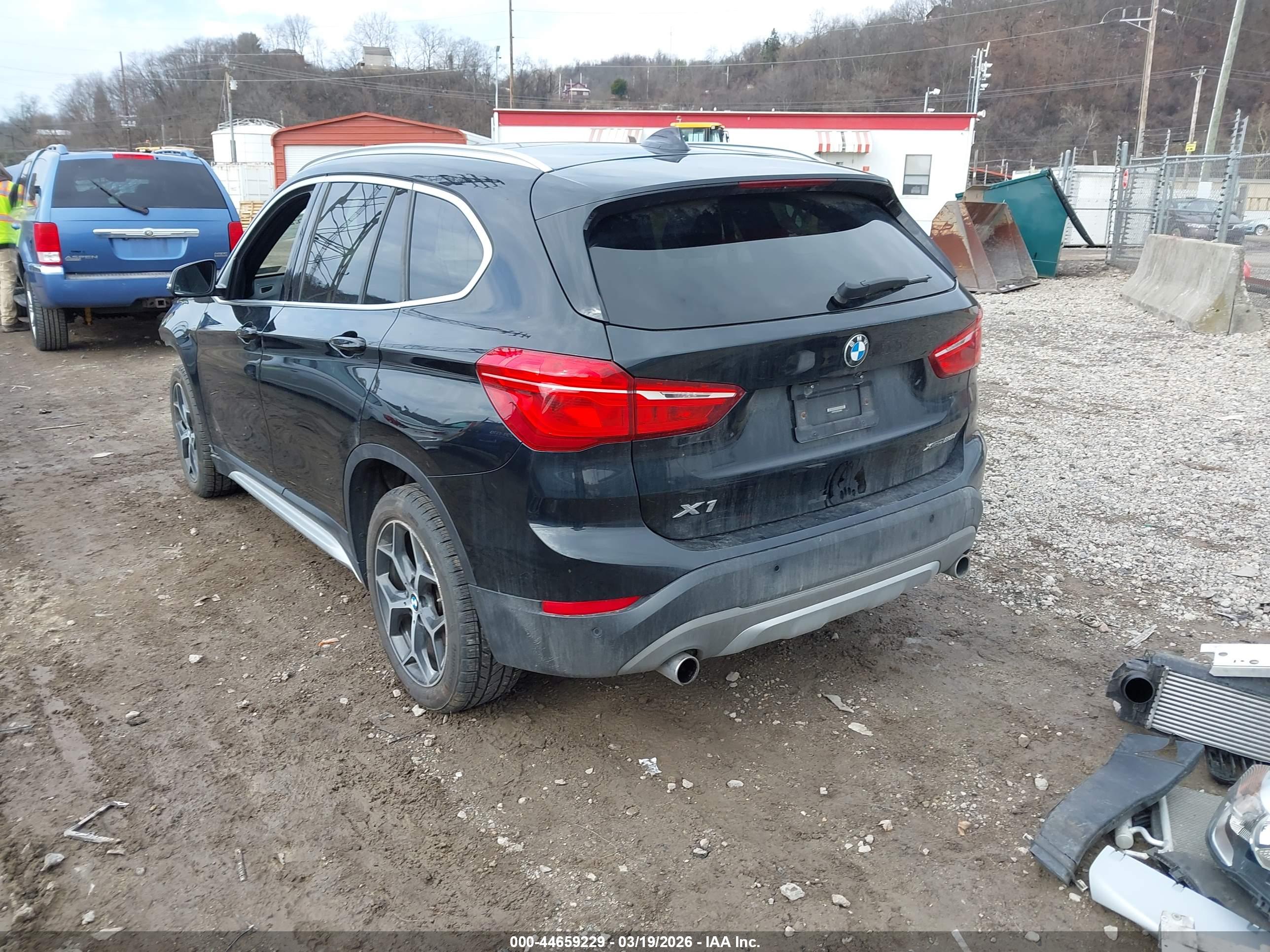 BMW X1 image 3