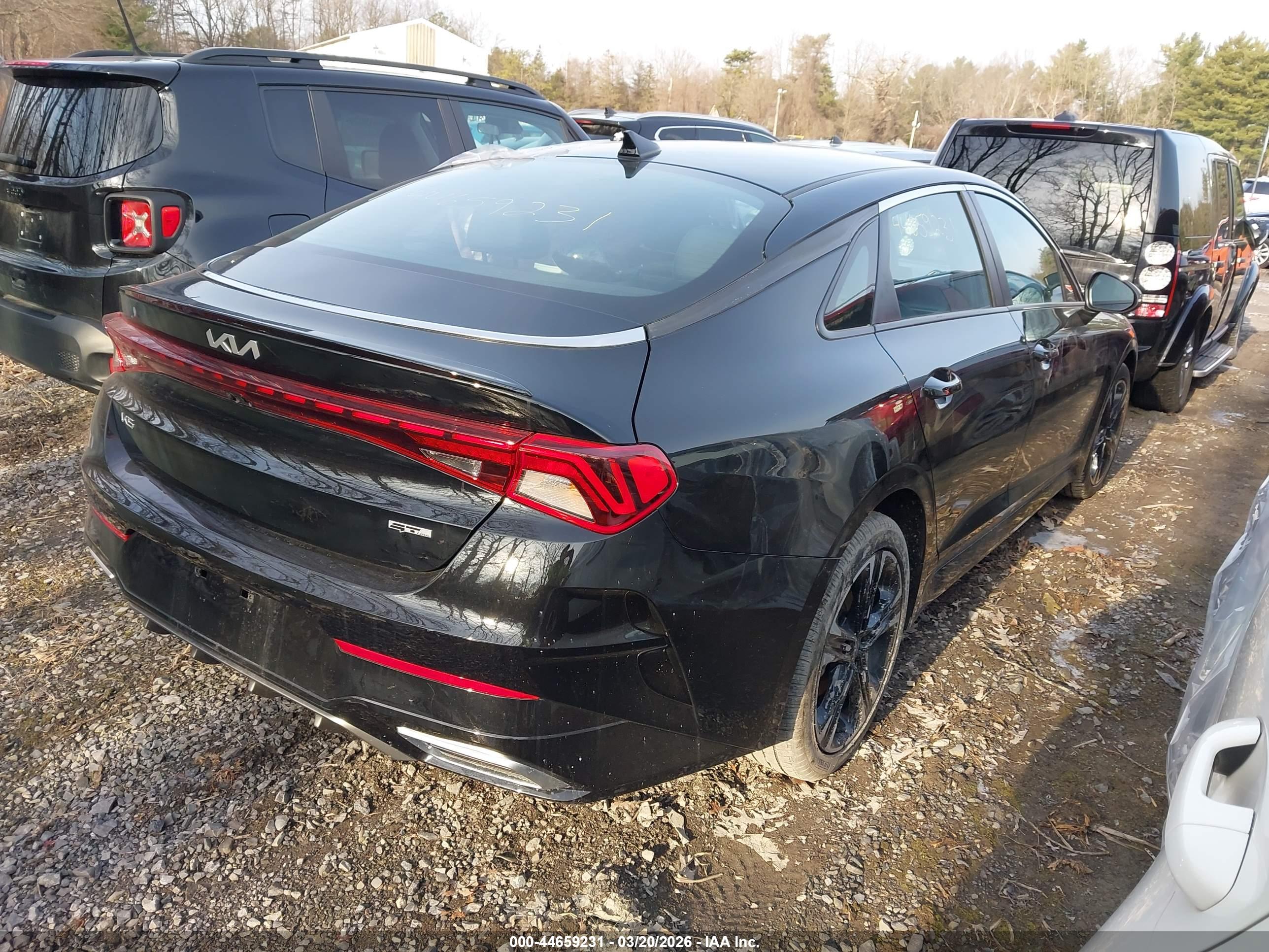 KIA K5 image 4
