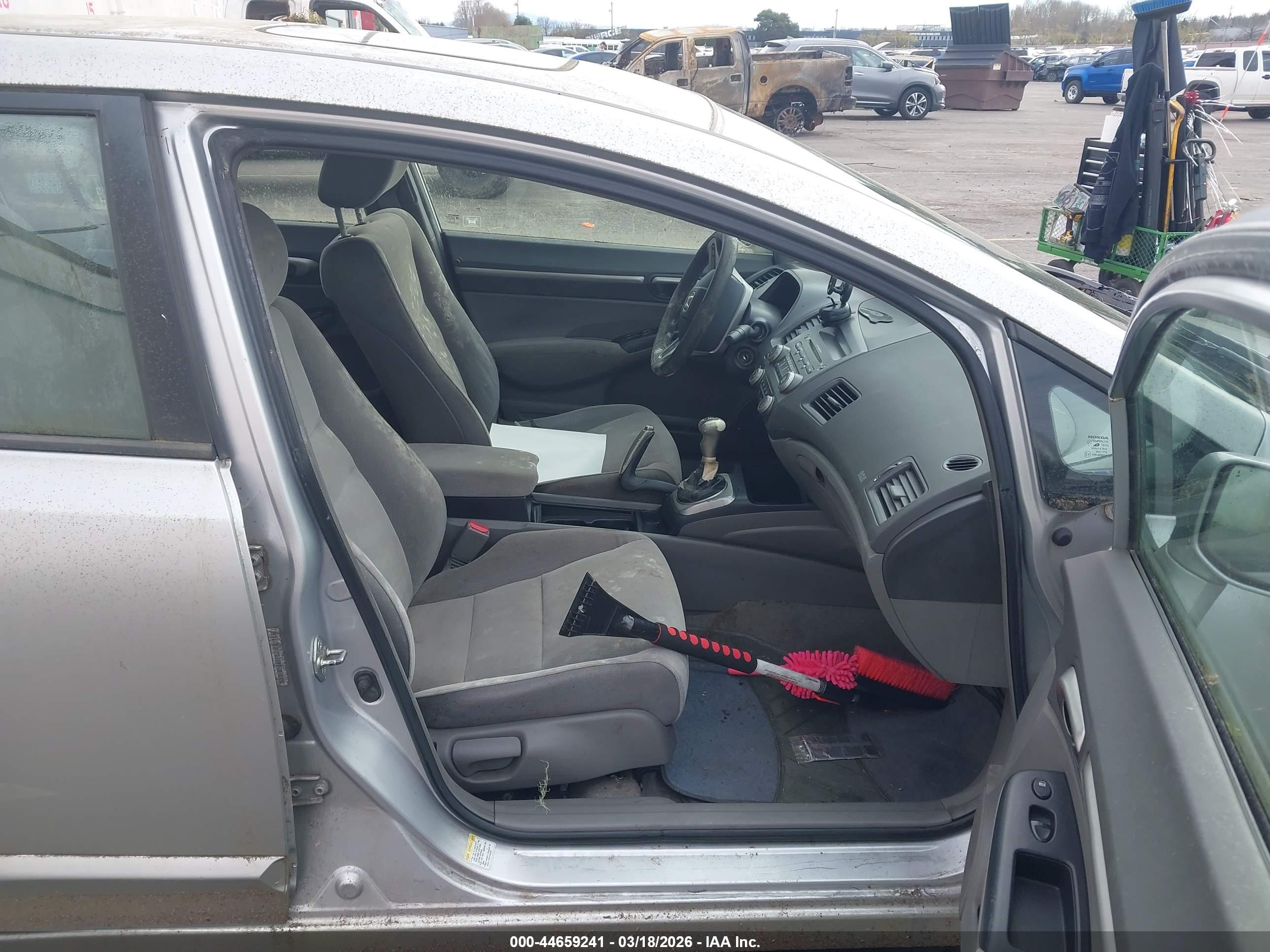 HONDA CIVIC image 5