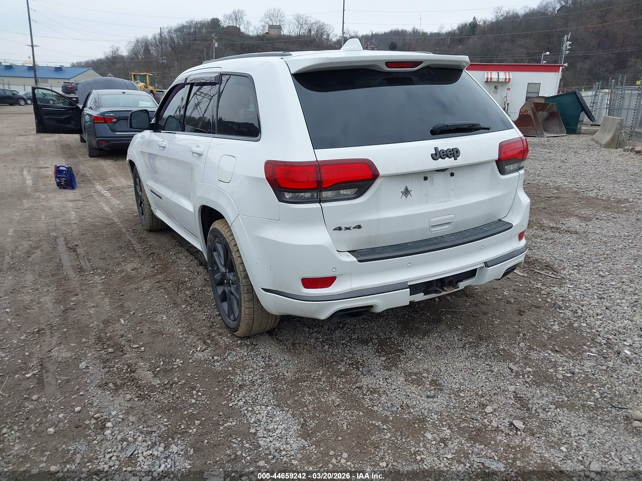 JEEP GRAND image 3