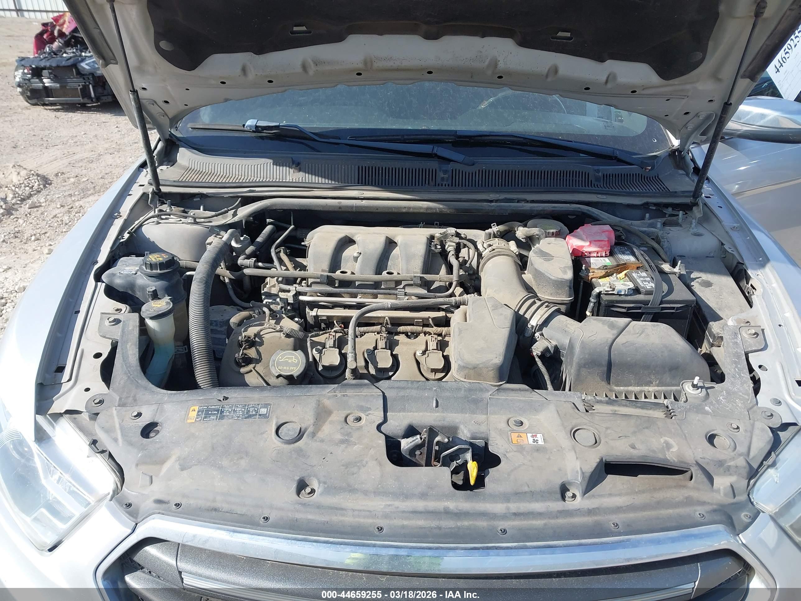 FORD TAURUS image 10