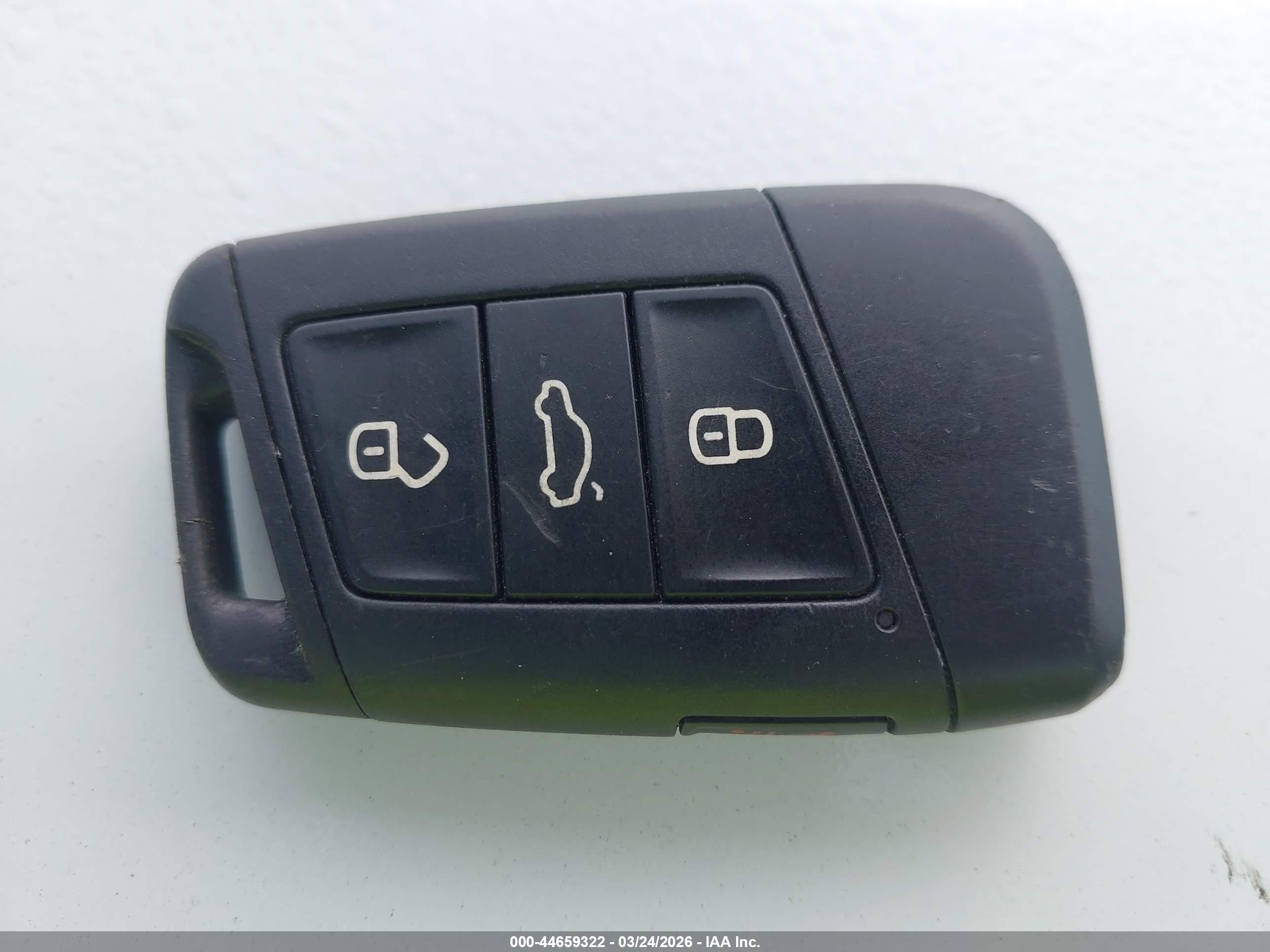 VOLKSWAGEN TAOS image 11