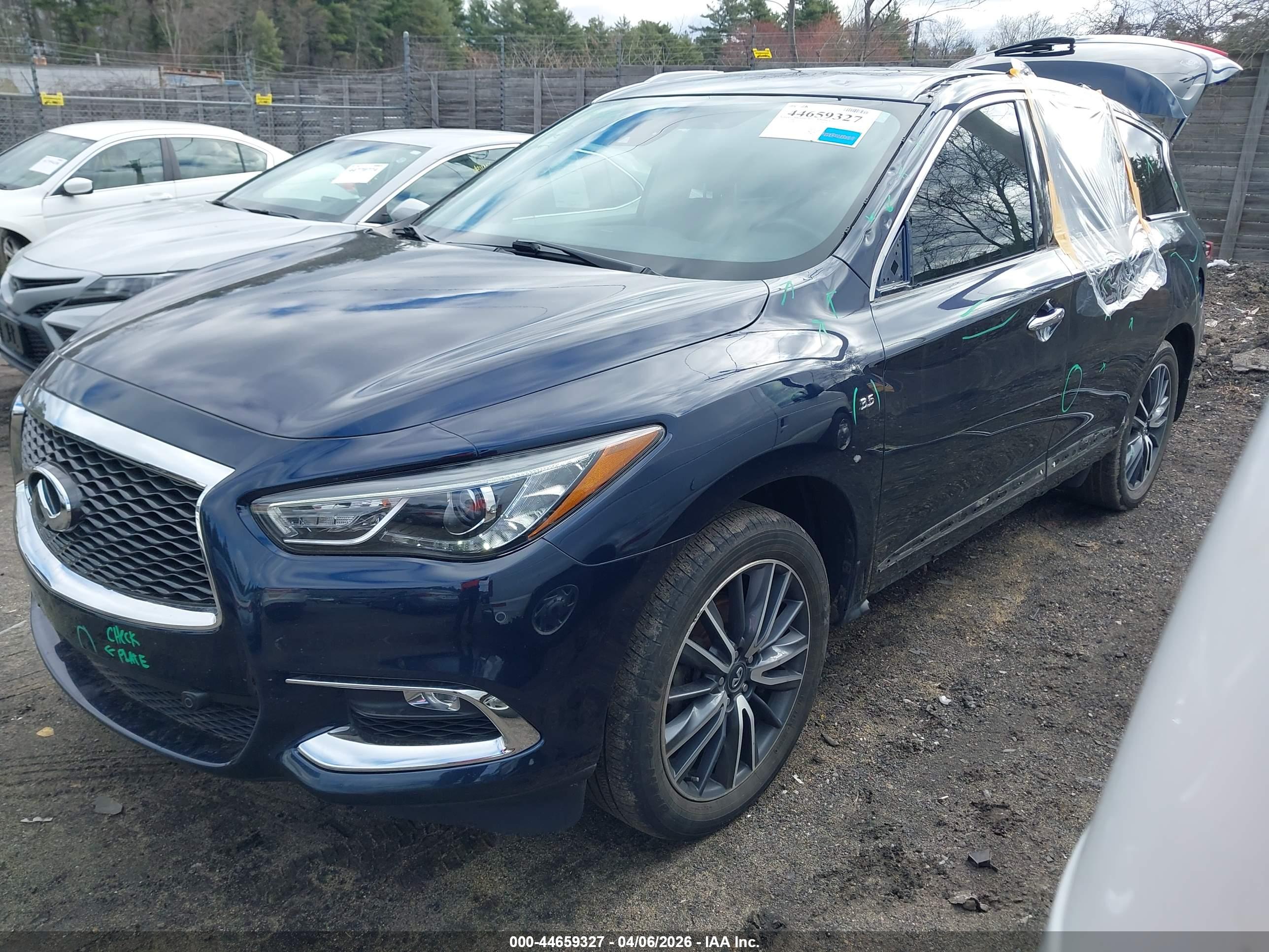 INFINITI QX60 image 2