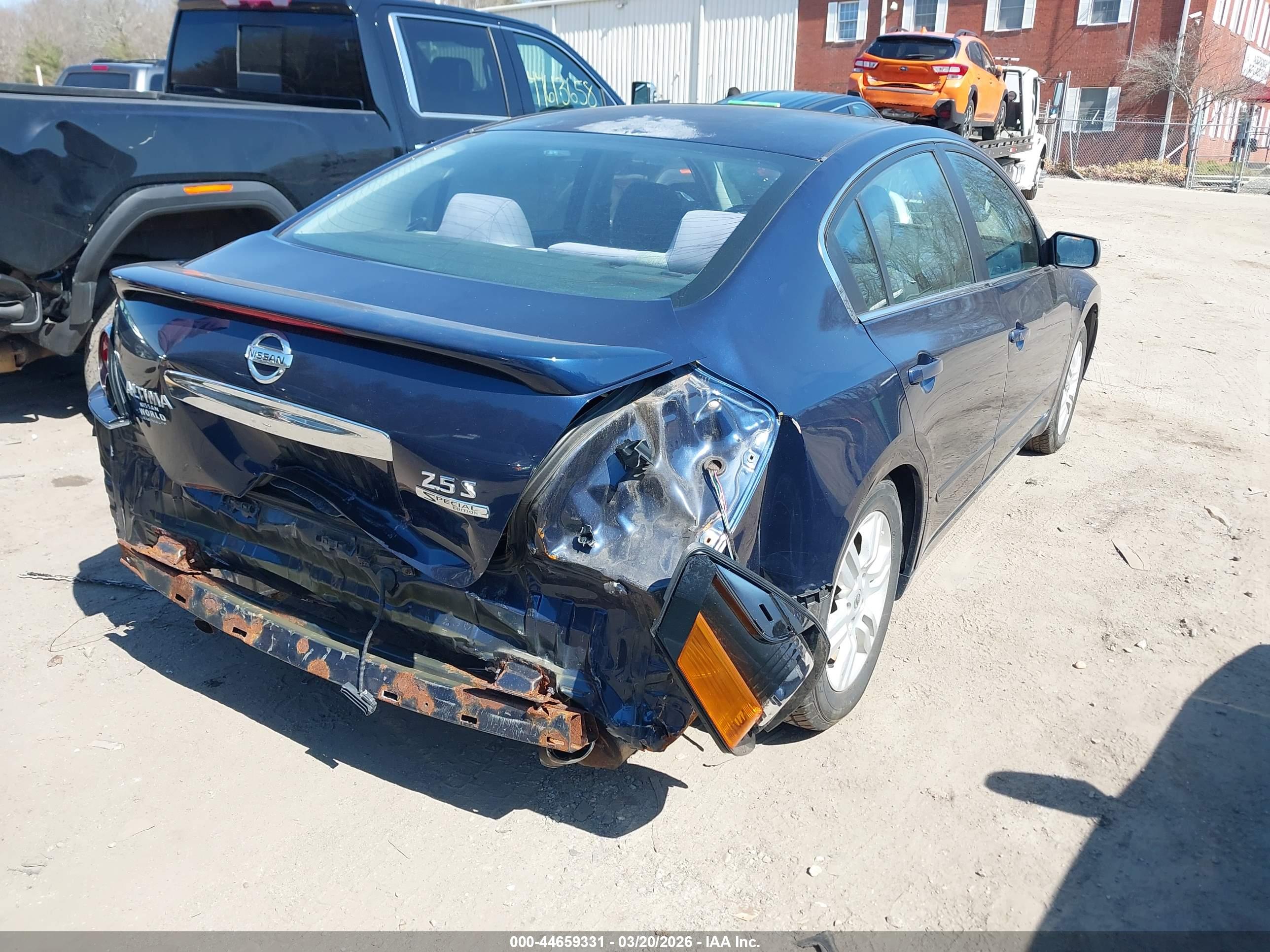 NISSAN ALTIMA image 4