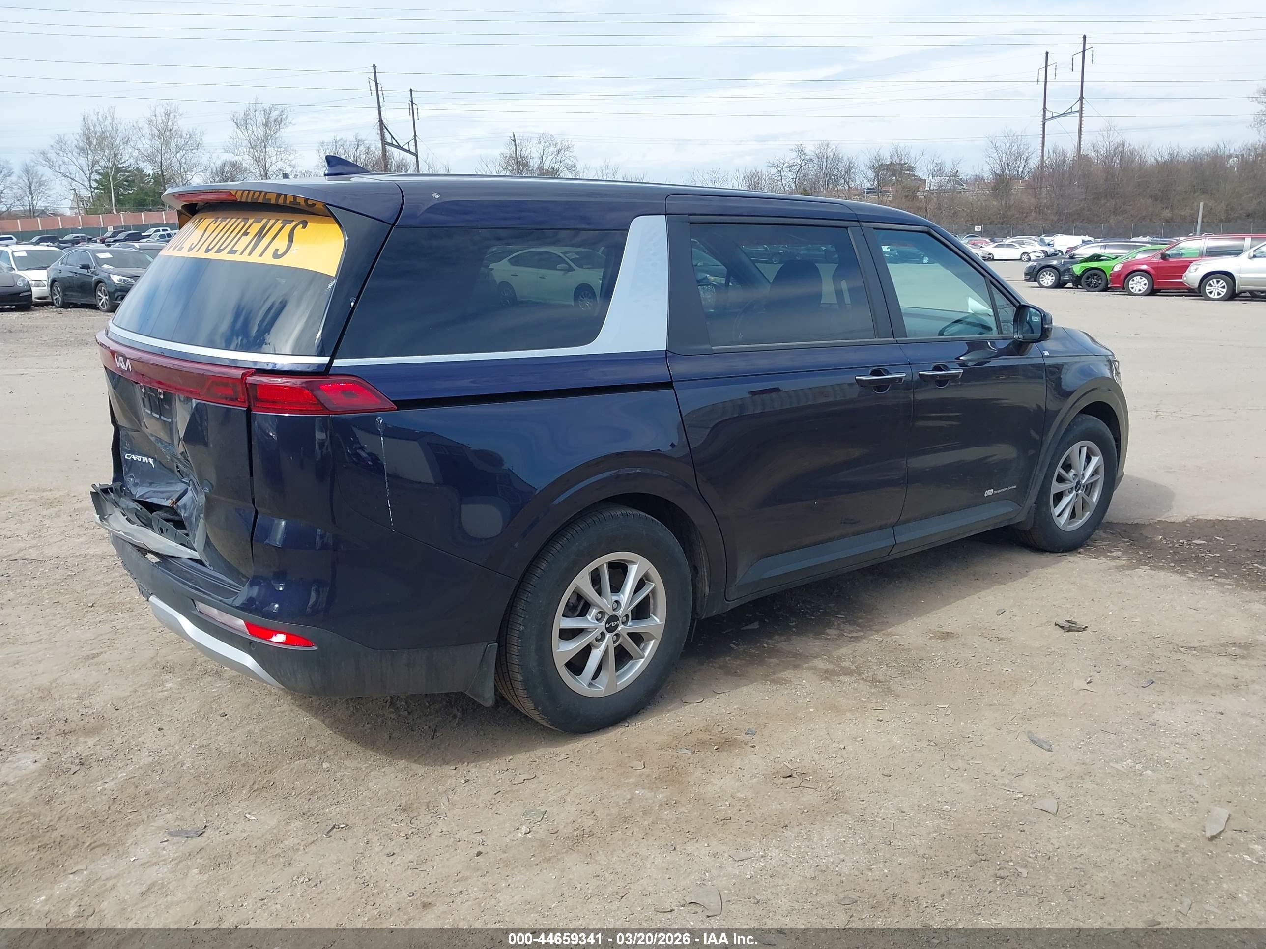 KIA CARNIVAL image 4