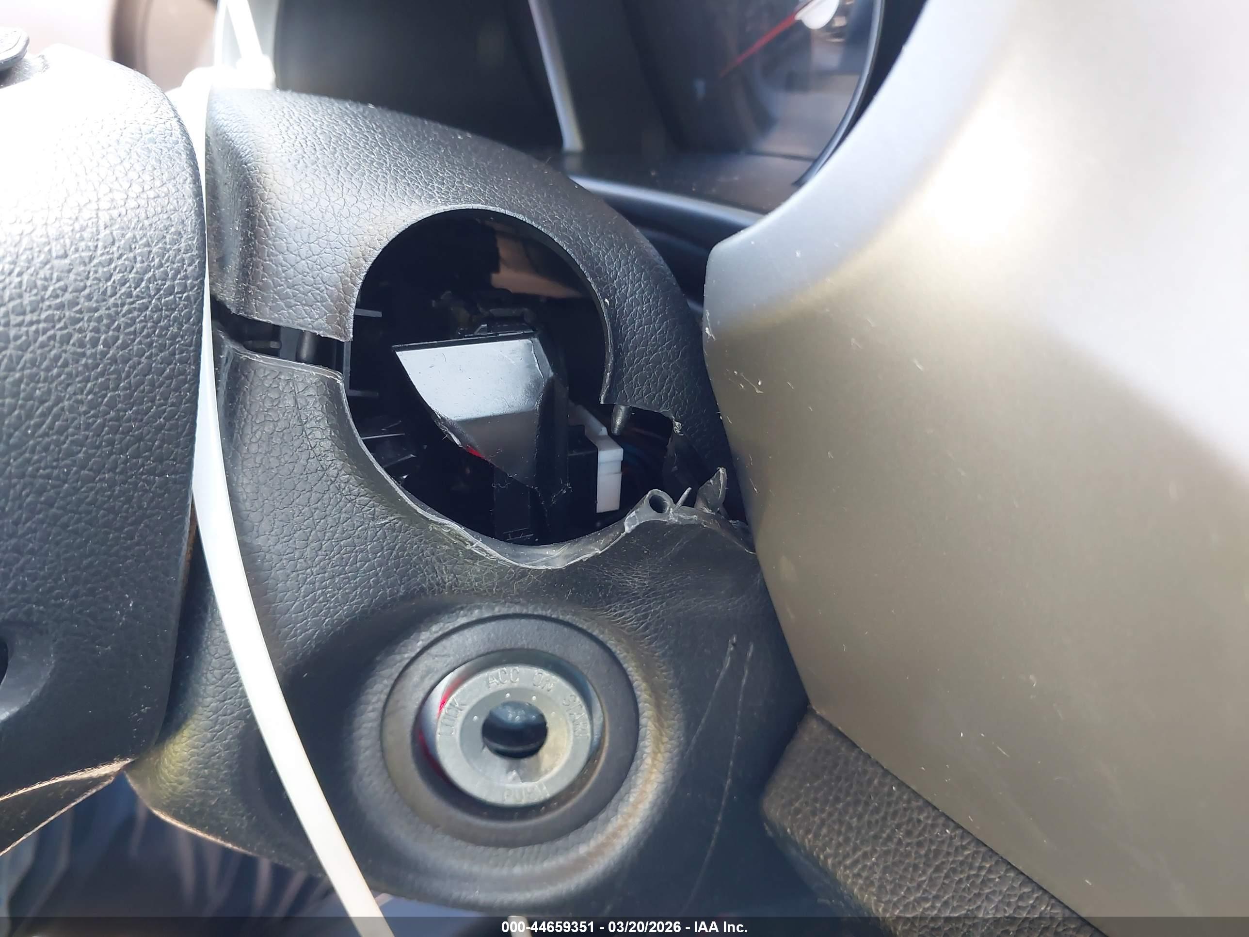 KIA SPORTAGE image 6