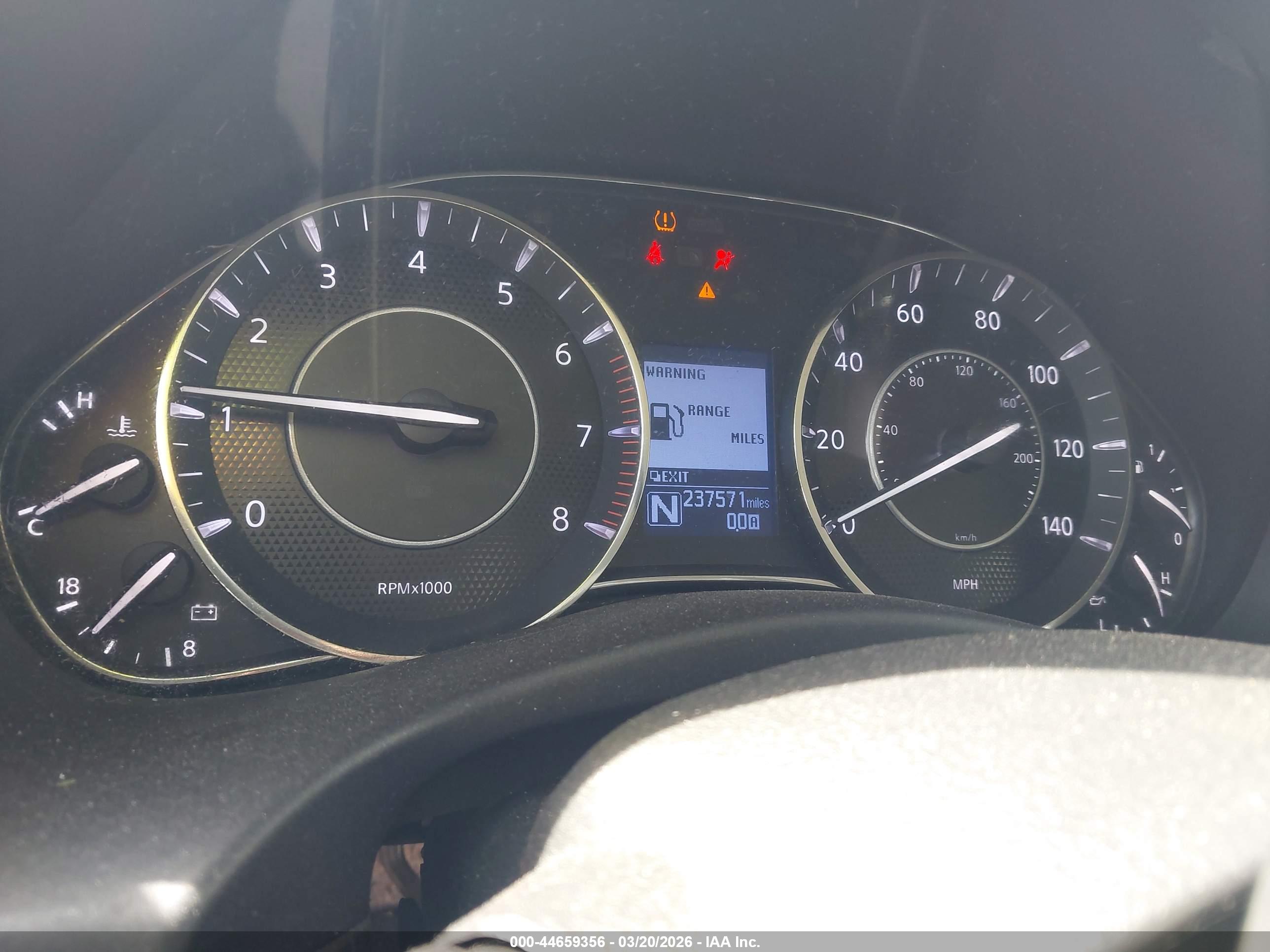 NISSAN ARMADA image 7