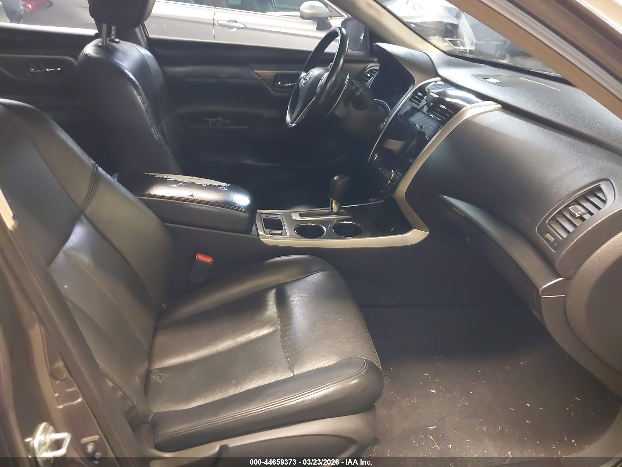 NISSAN ALTIMA image 5