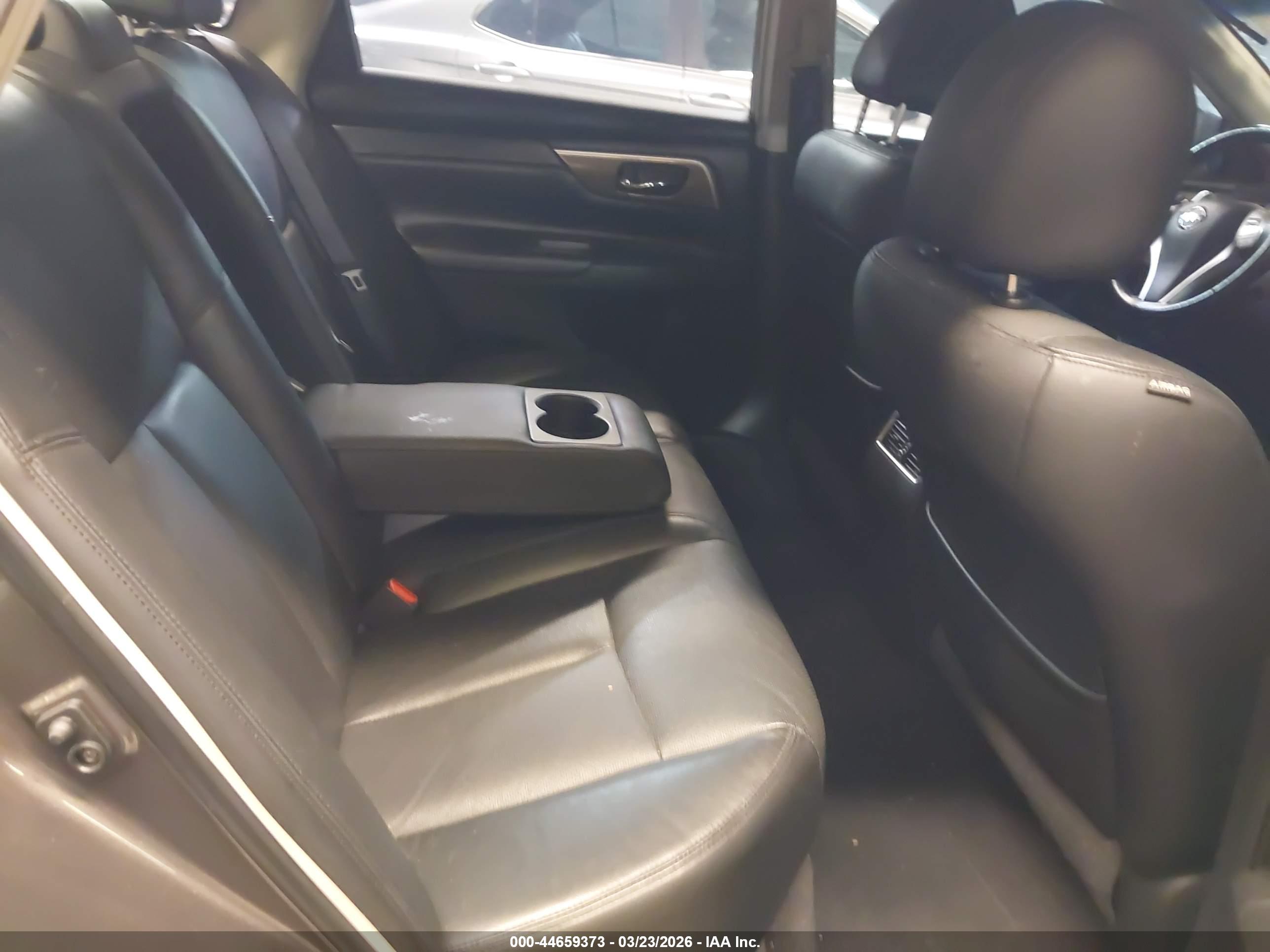 NISSAN ALTIMA image 8