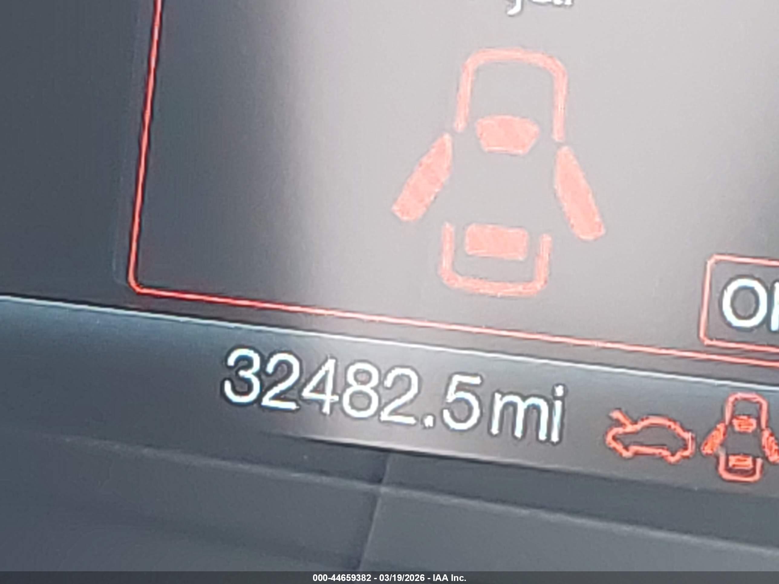 FORD FUSION image 7