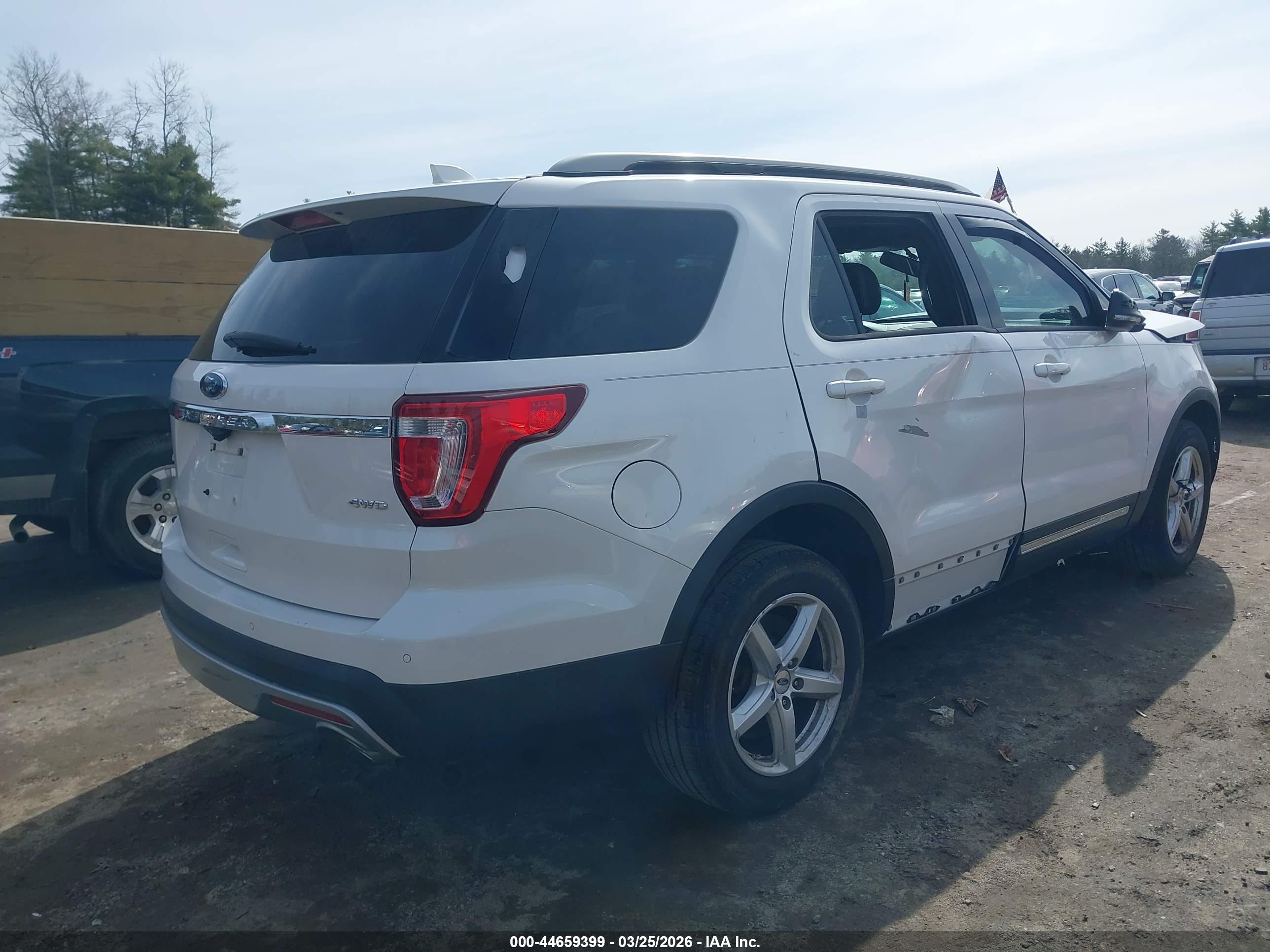 FORD EXPLORER image 4