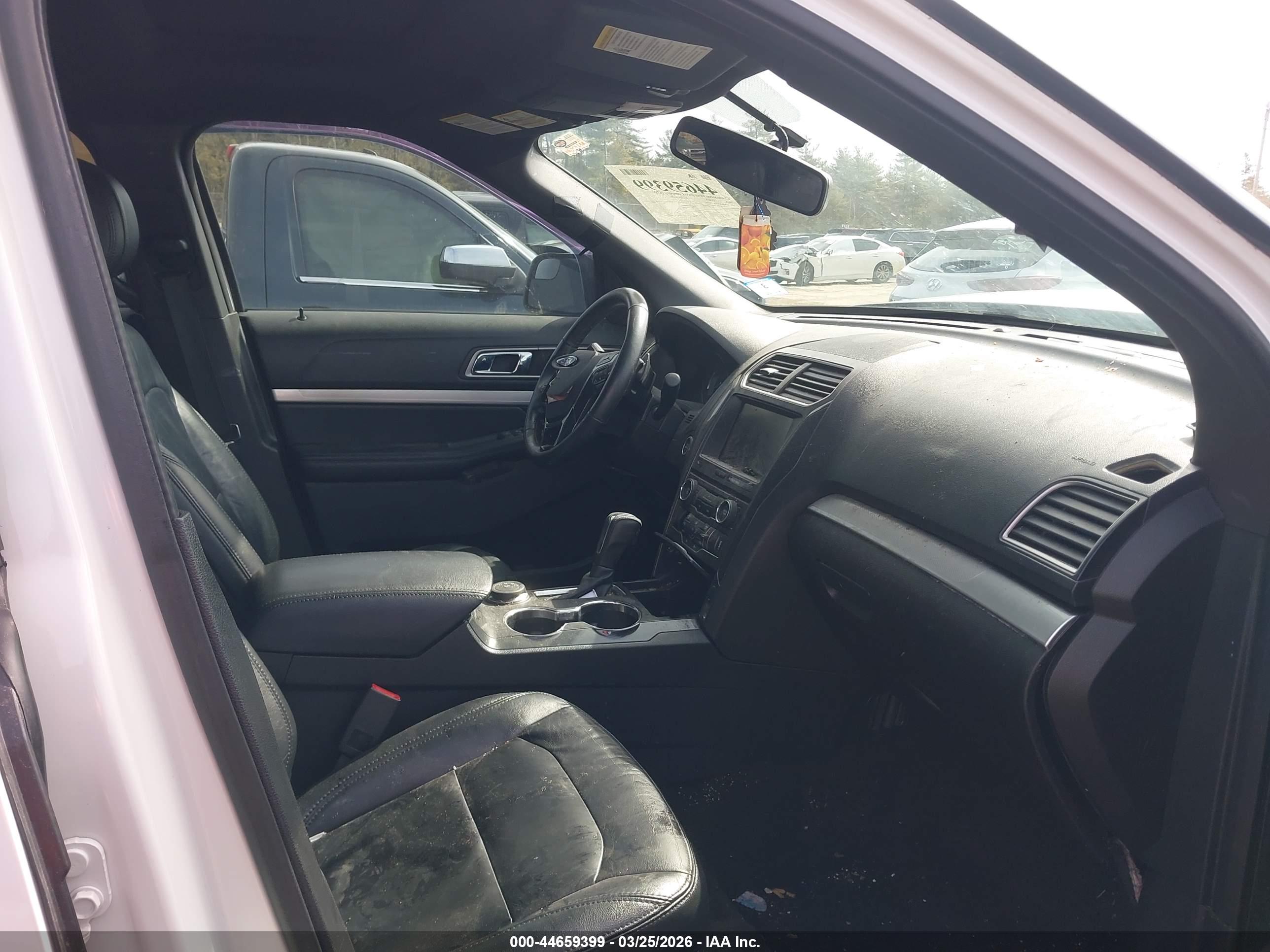 FORD EXPLORER image 5