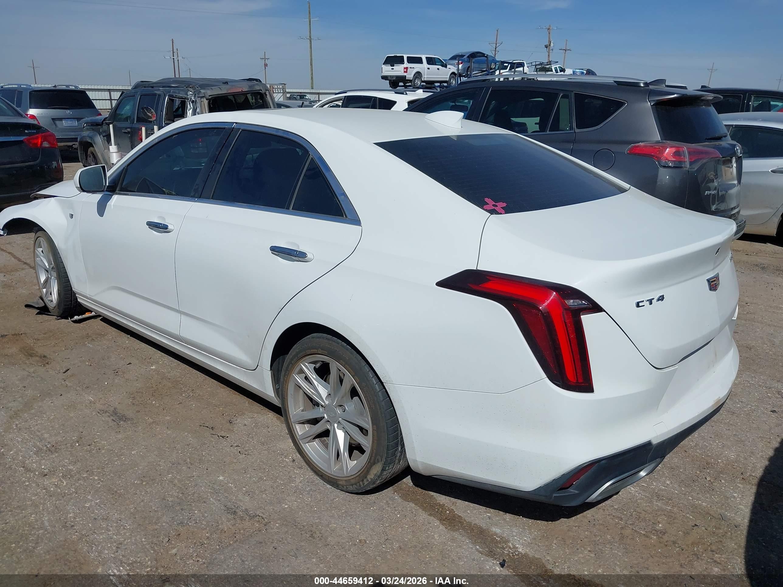 CADILLAC CT4 image 3