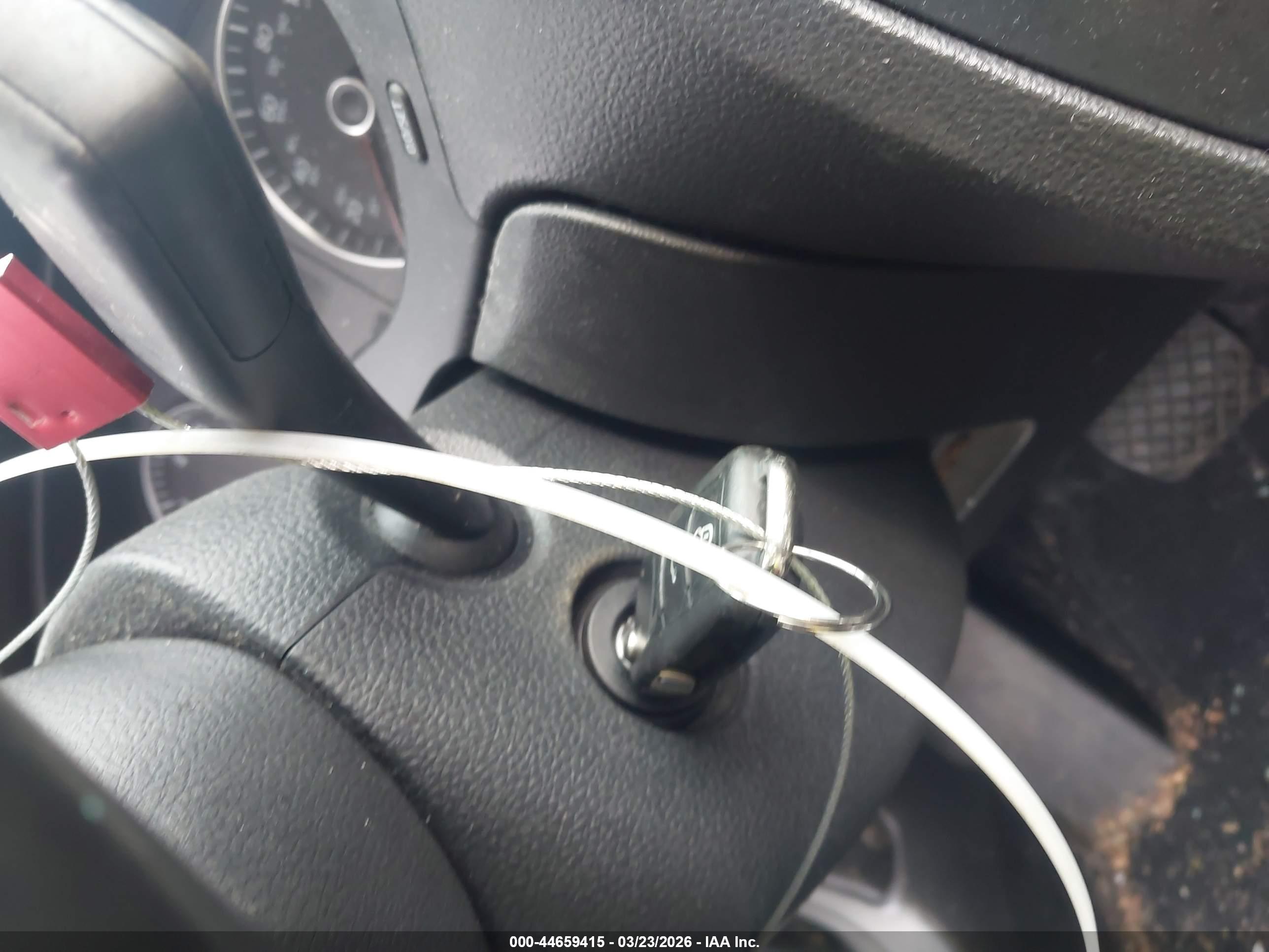 VOLKSWAGEN JETTA image 11