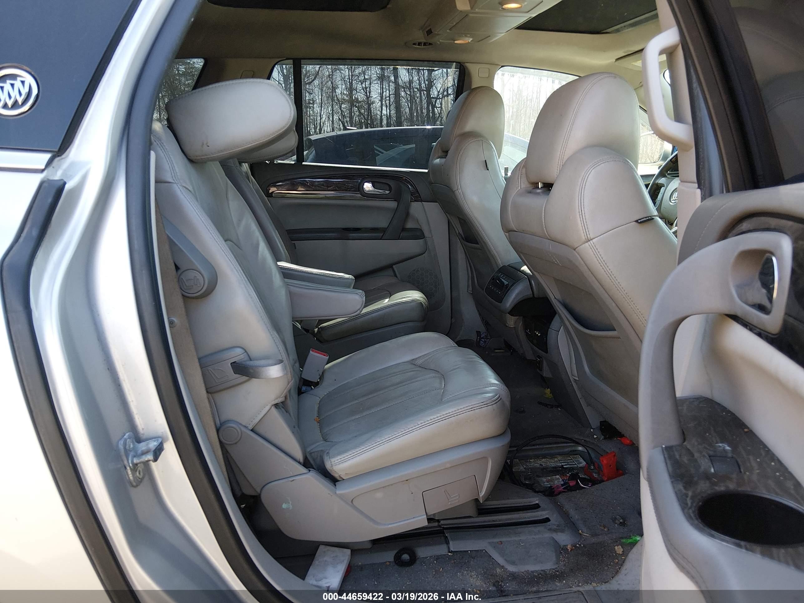 BUICK ENCLAVE image 8