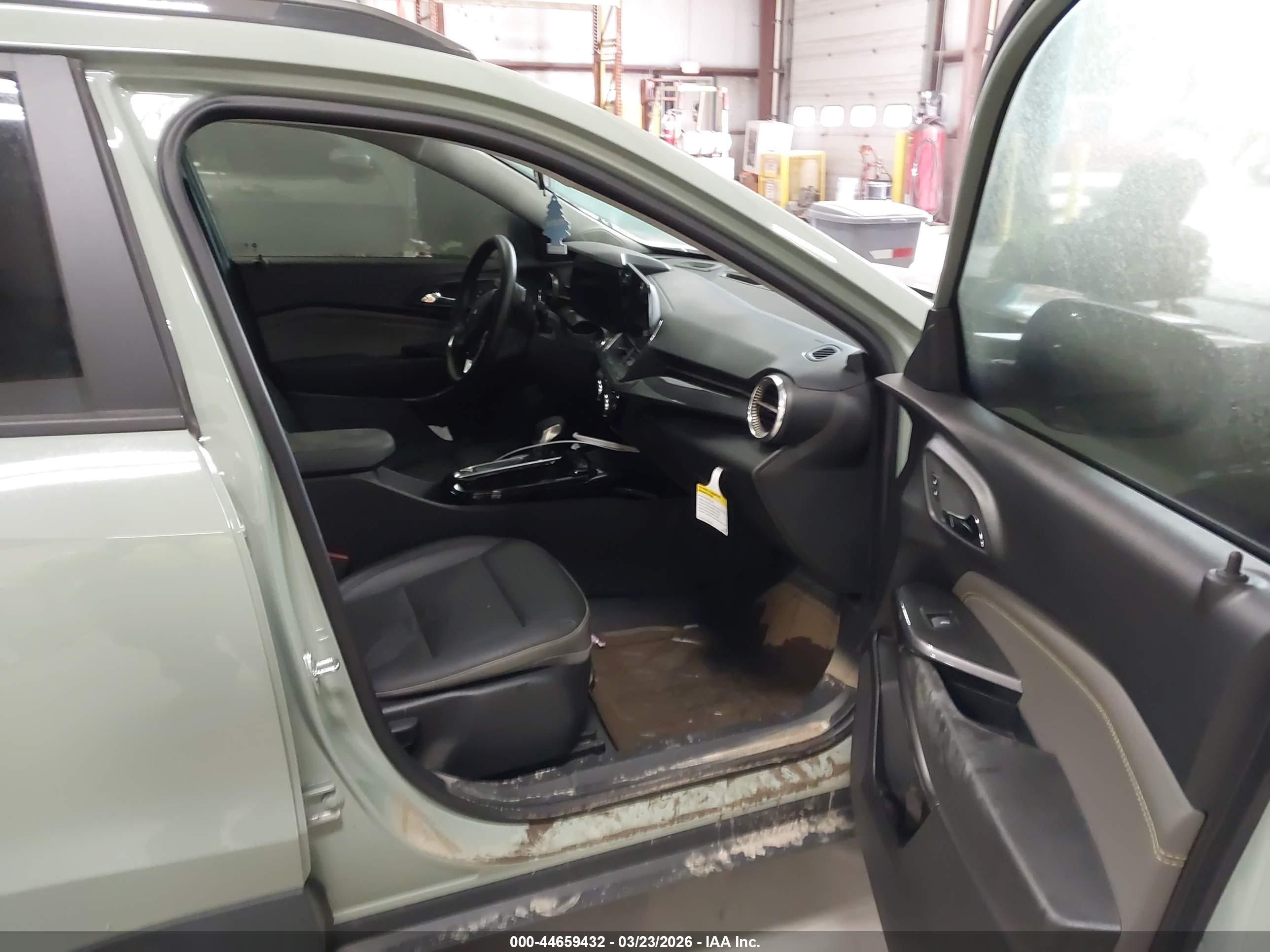 CHEVROLET TRAX image 5