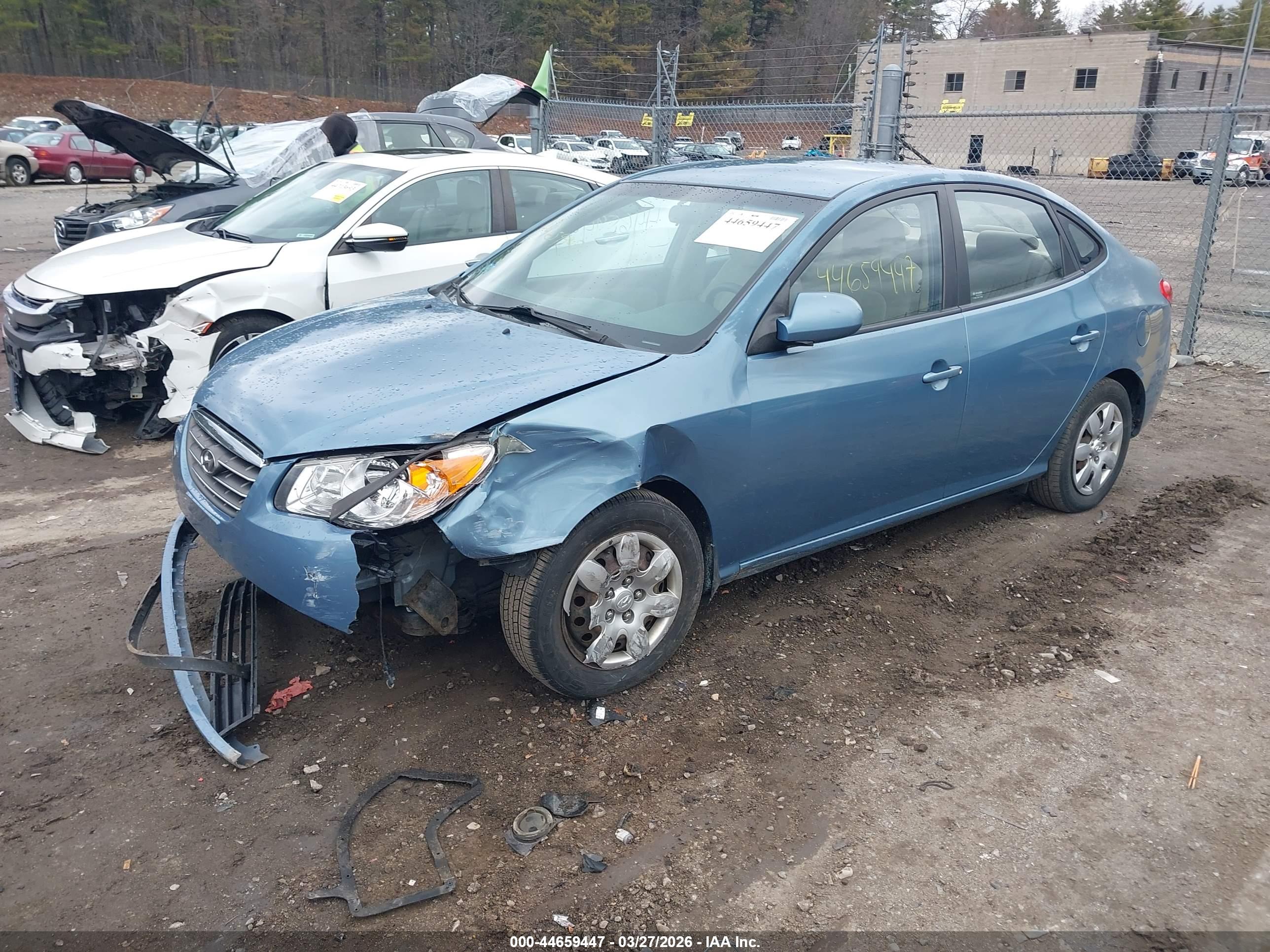 HYUNDAI ELANTRA image 2