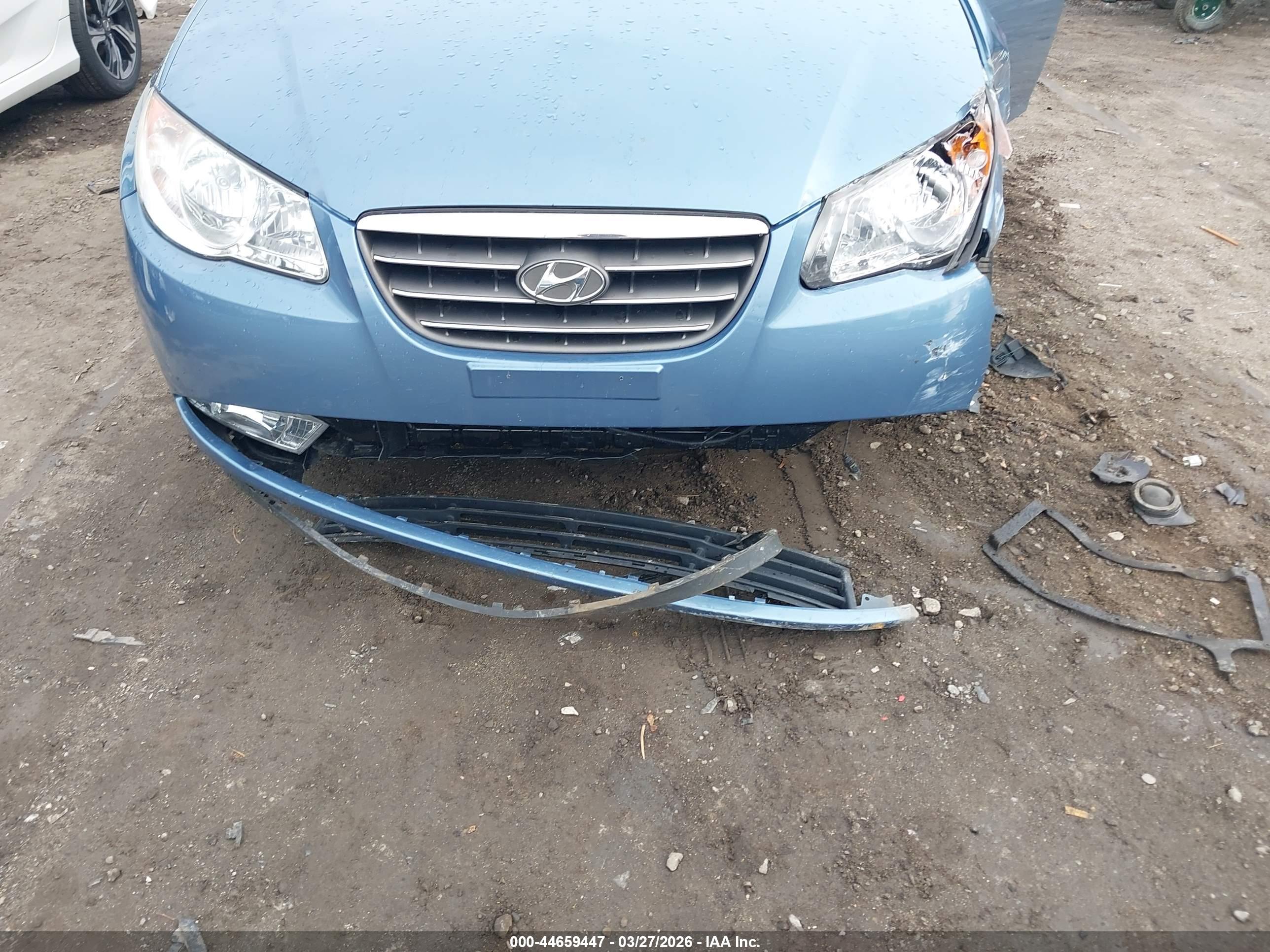 HYUNDAI ELANTRA image 6