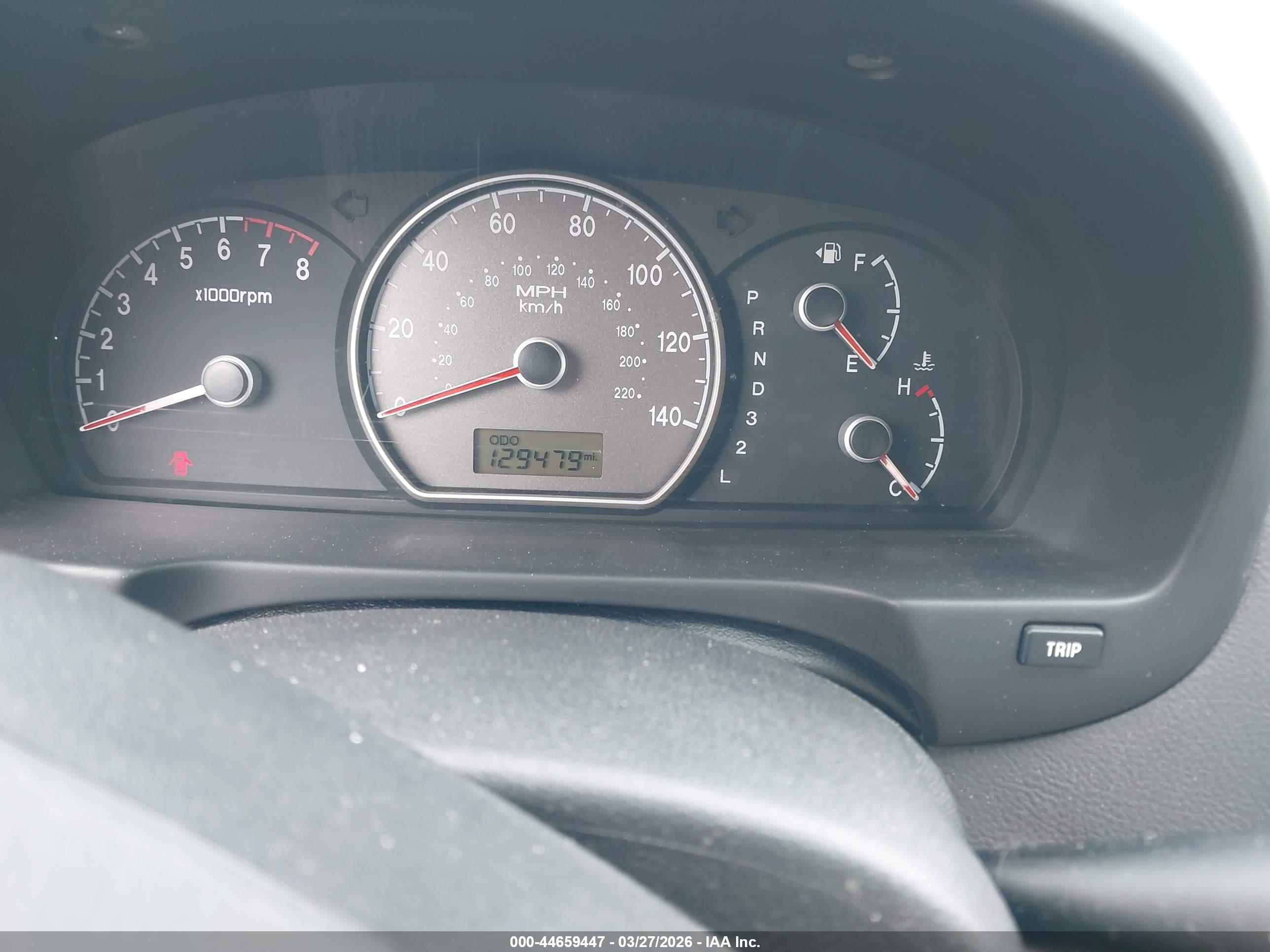 HYUNDAI ELANTRA image 7