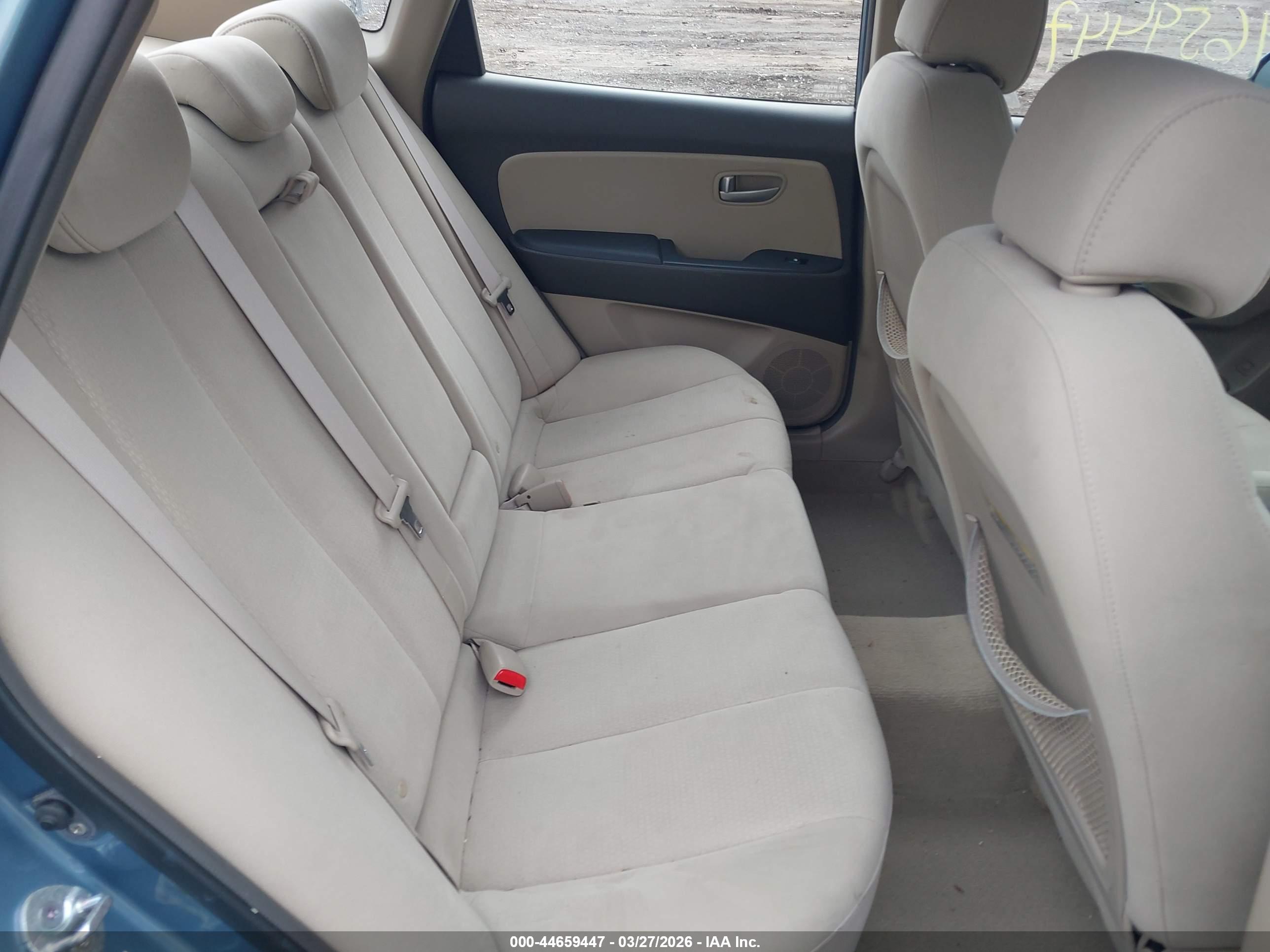 HYUNDAI ELANTRA image 8