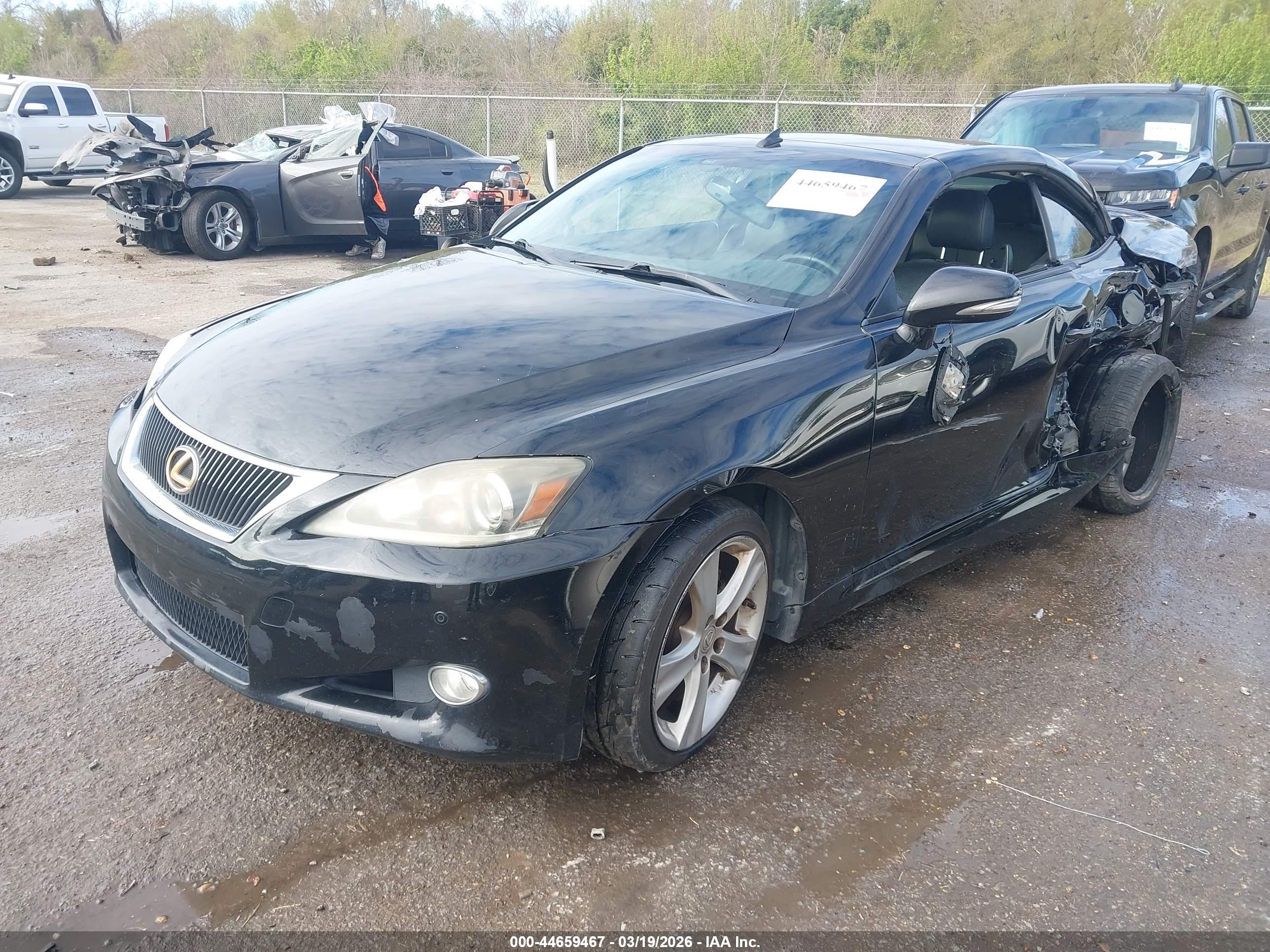 LEXUS IS image 2