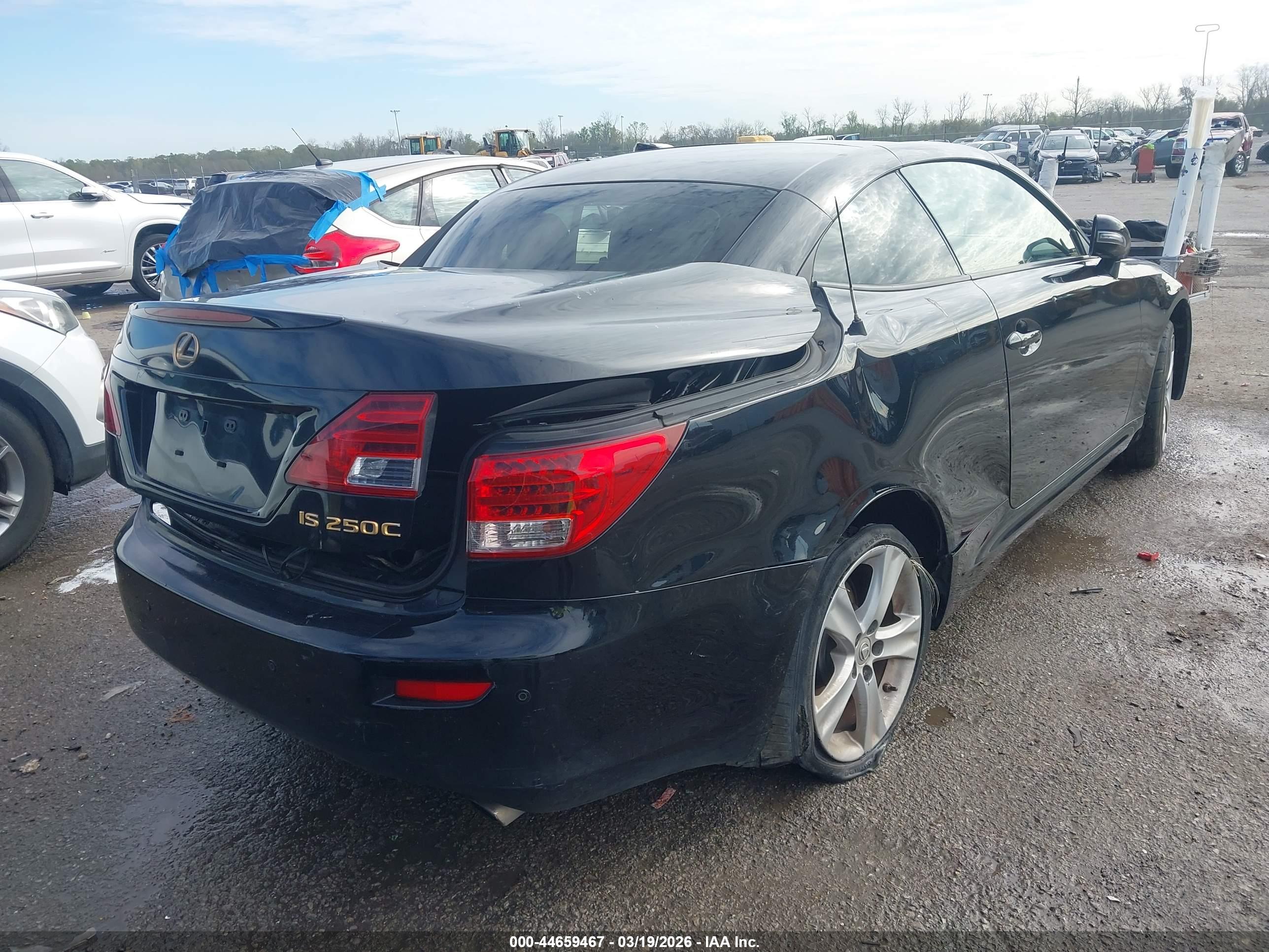 LEXUS IS image 4