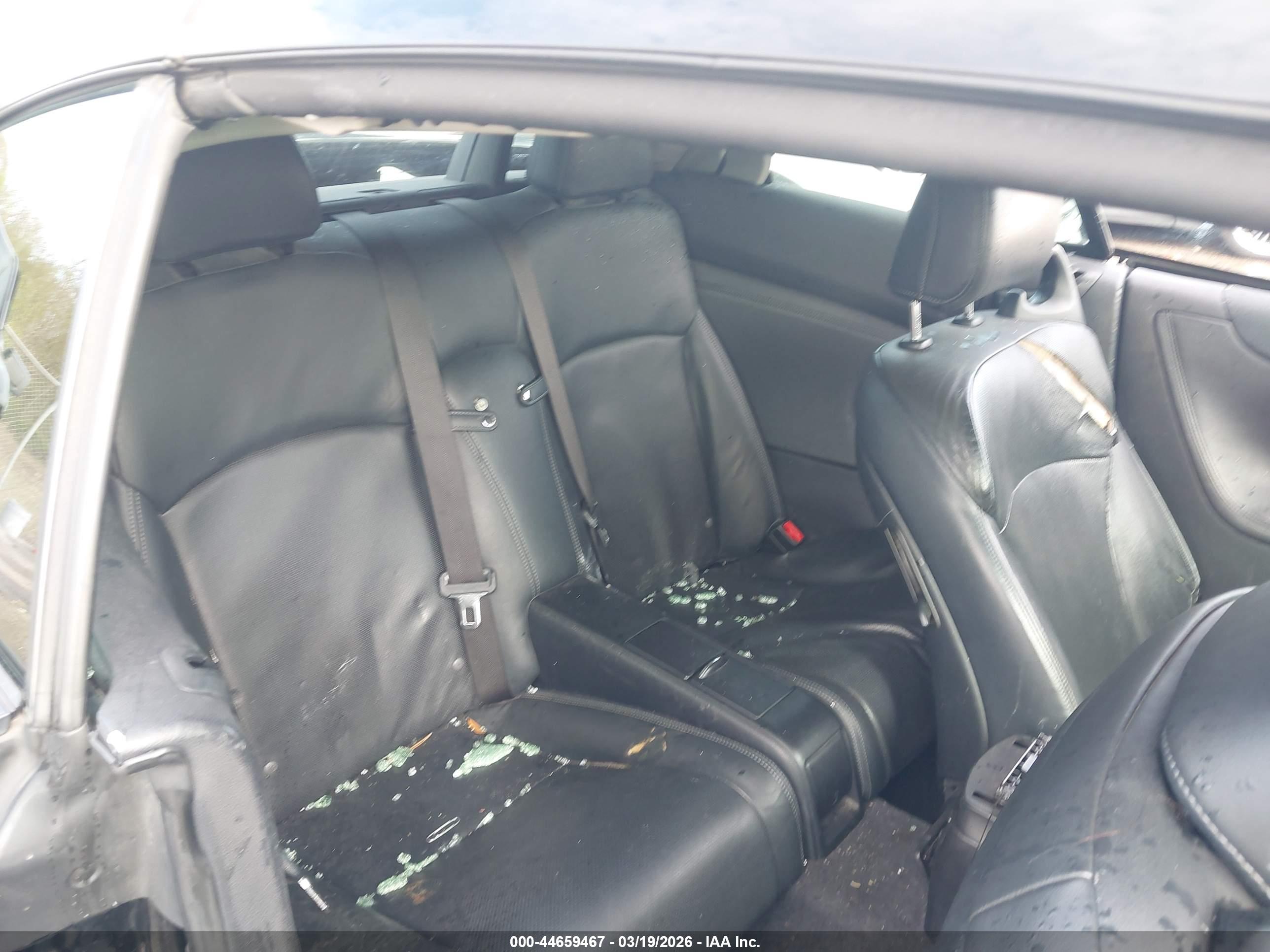 LEXUS IS image 8
