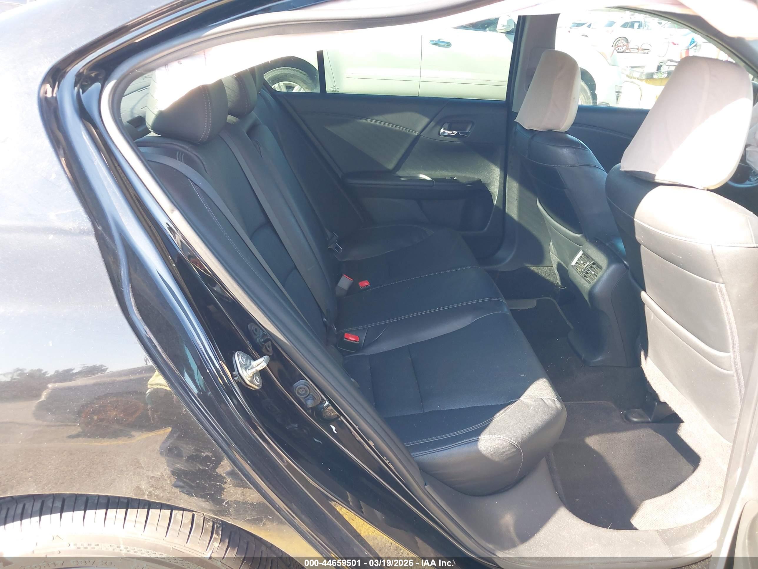 HONDA ACCORD image 8