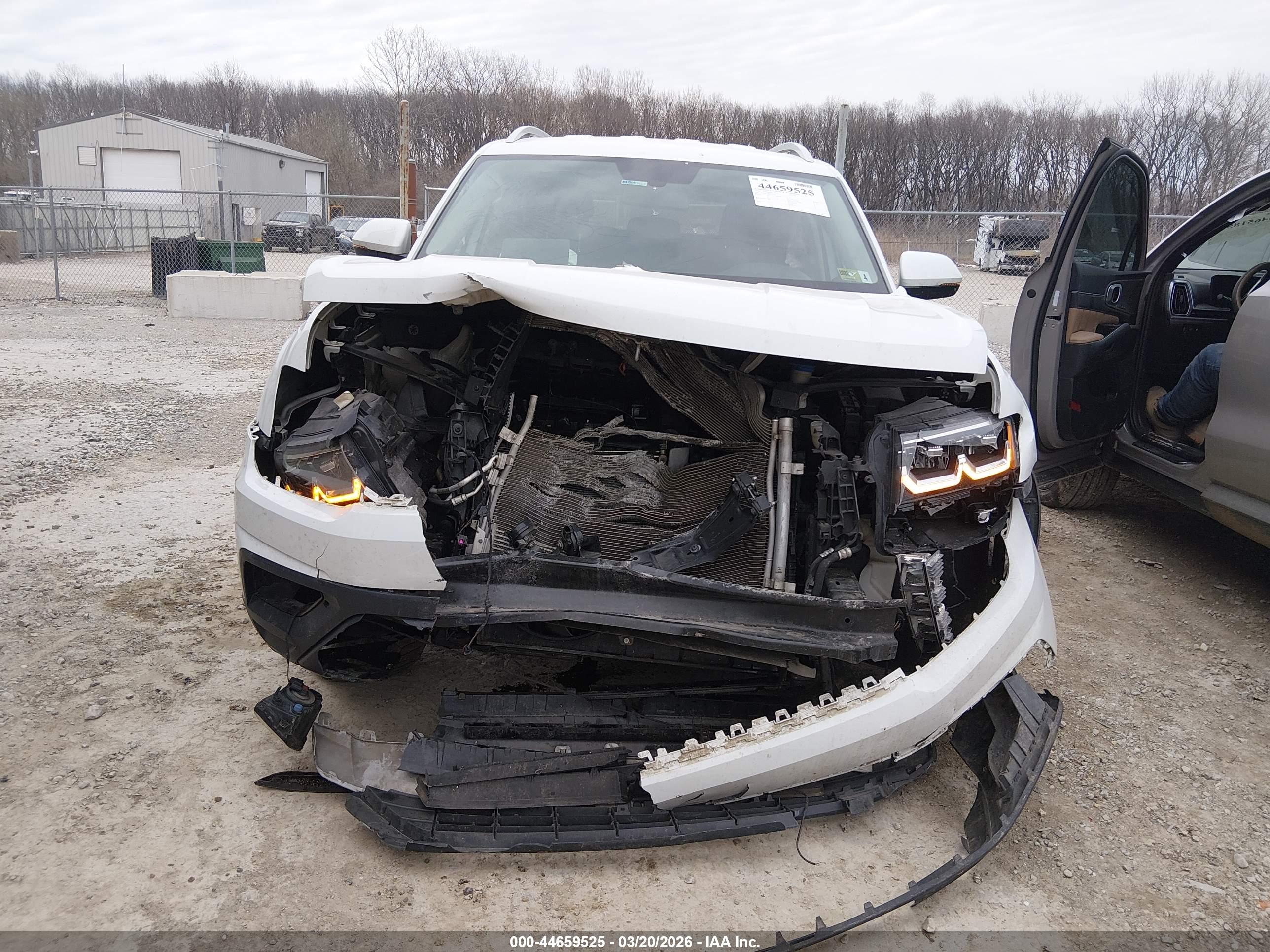 VOLKSWAGEN ATLAS image 6
