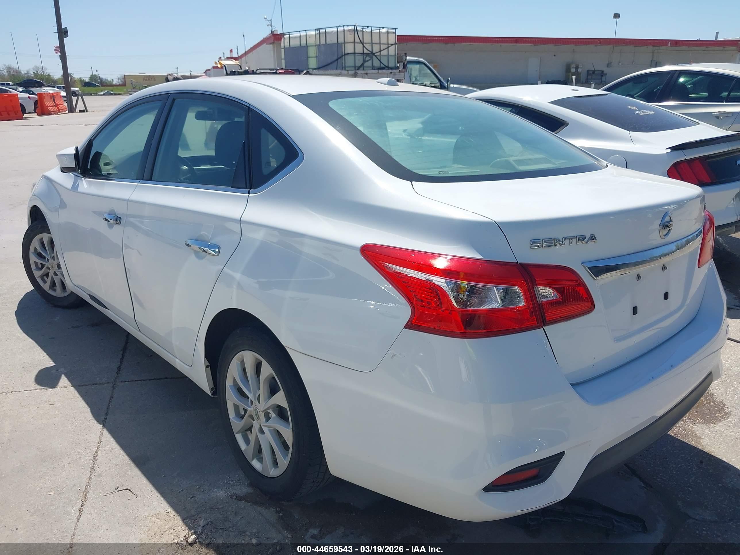 NISSAN SENTRA image 3