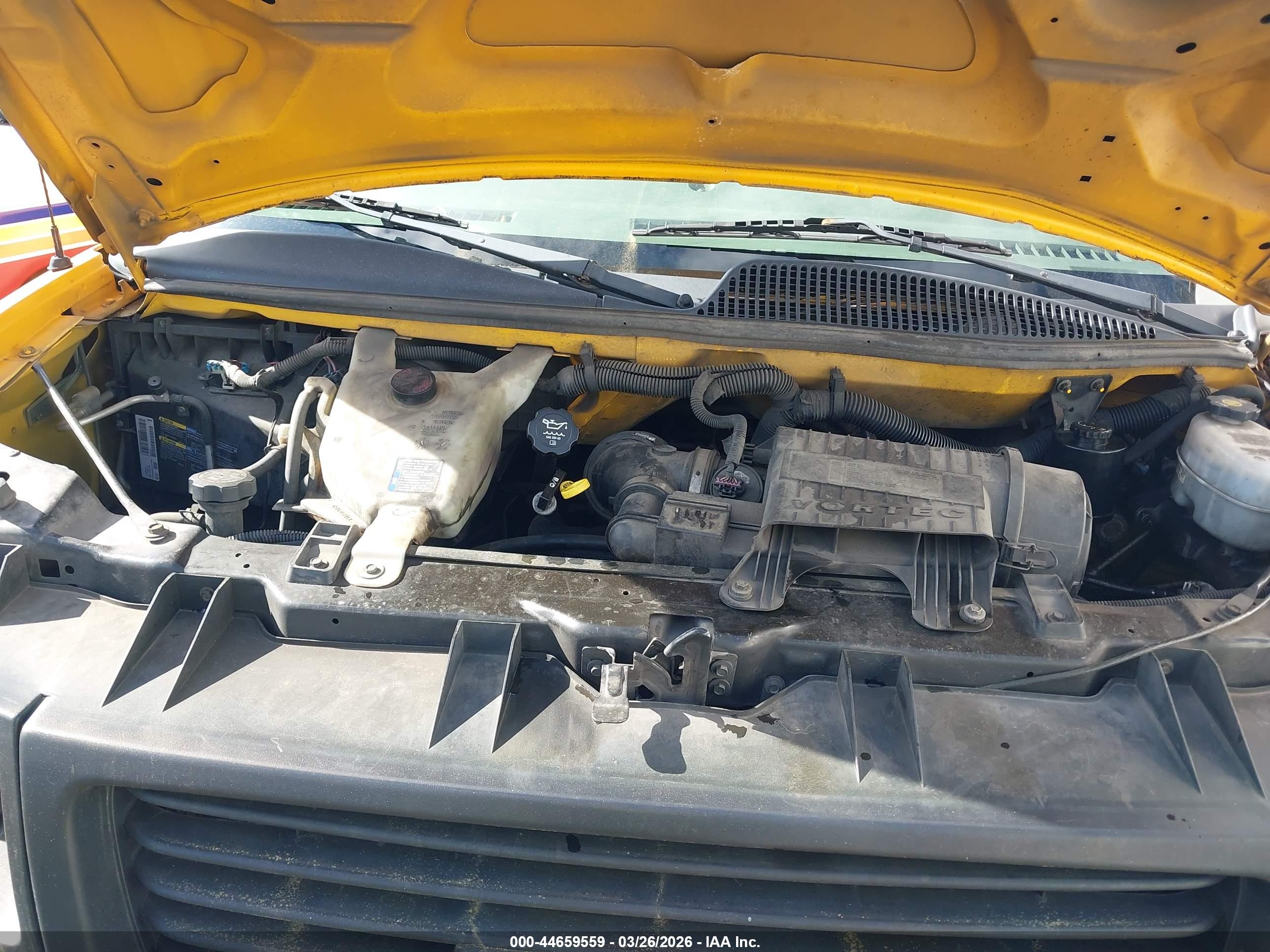 GMC SAVANA image 10