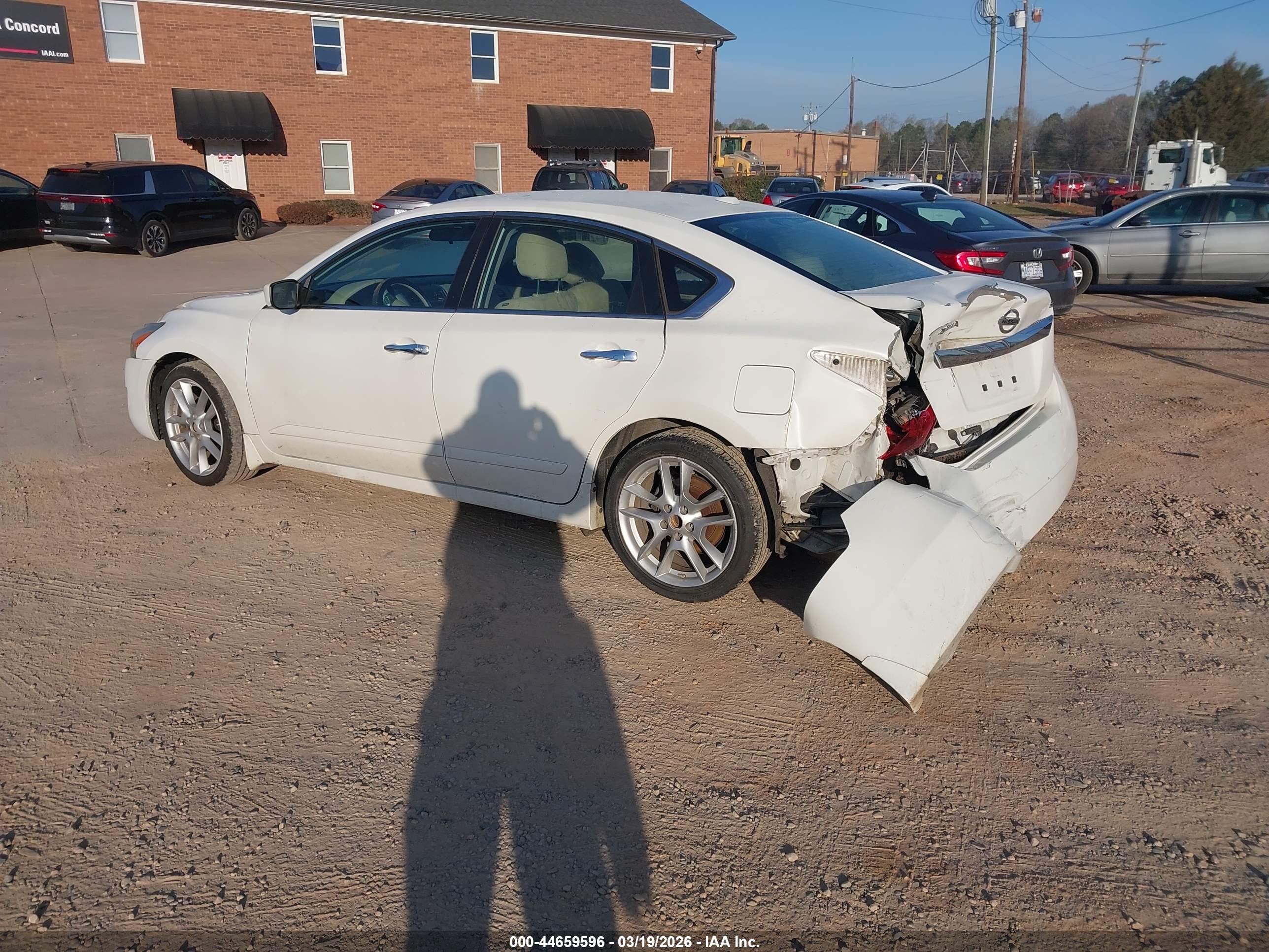 NISSAN ALTIMA image 3