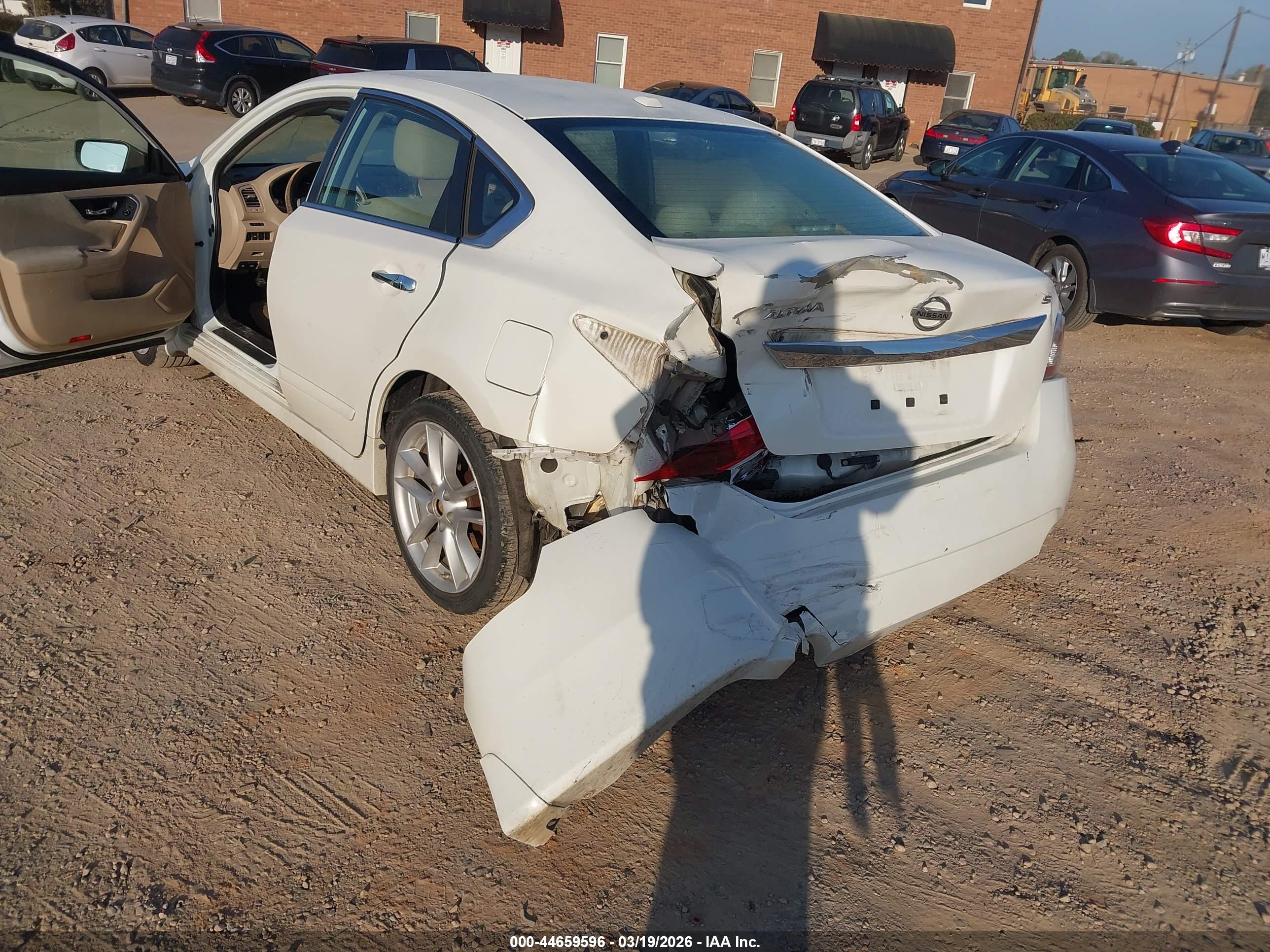 NISSAN ALTIMA image 6