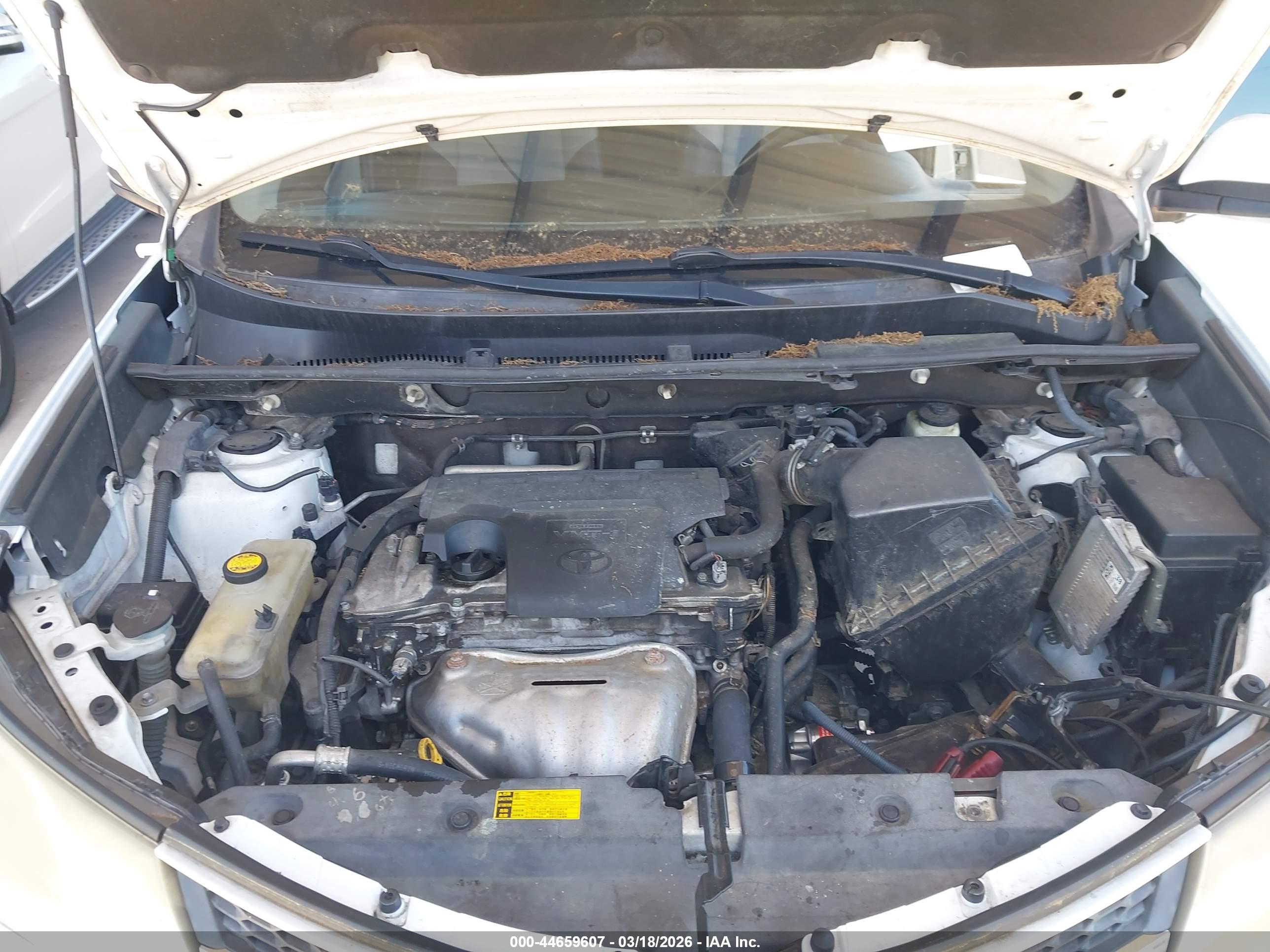 TOYOTA RAV4 image 10
