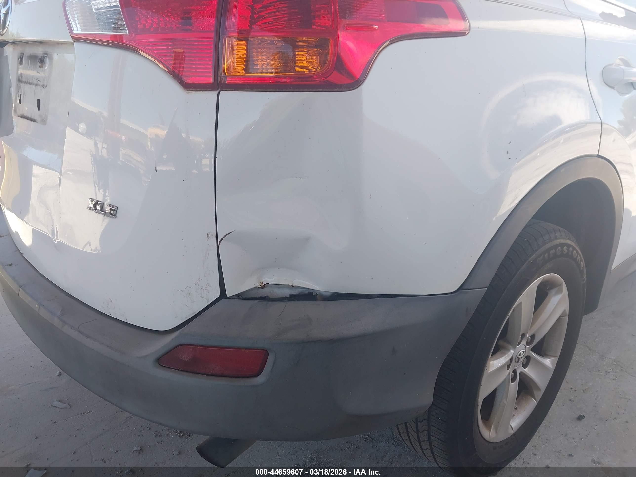 TOYOTA RAV4 image 6