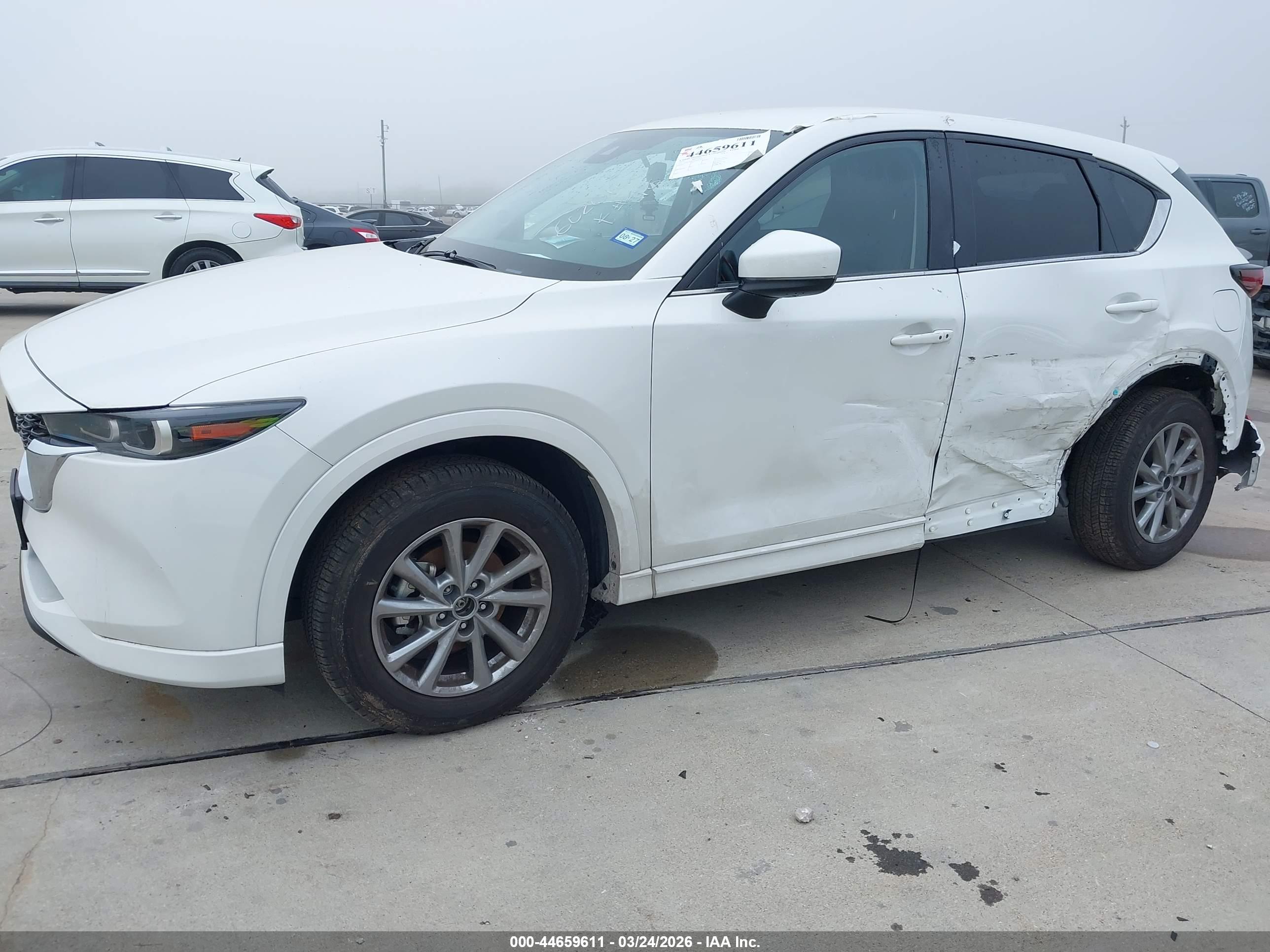 MAZDA CX-5 image 2