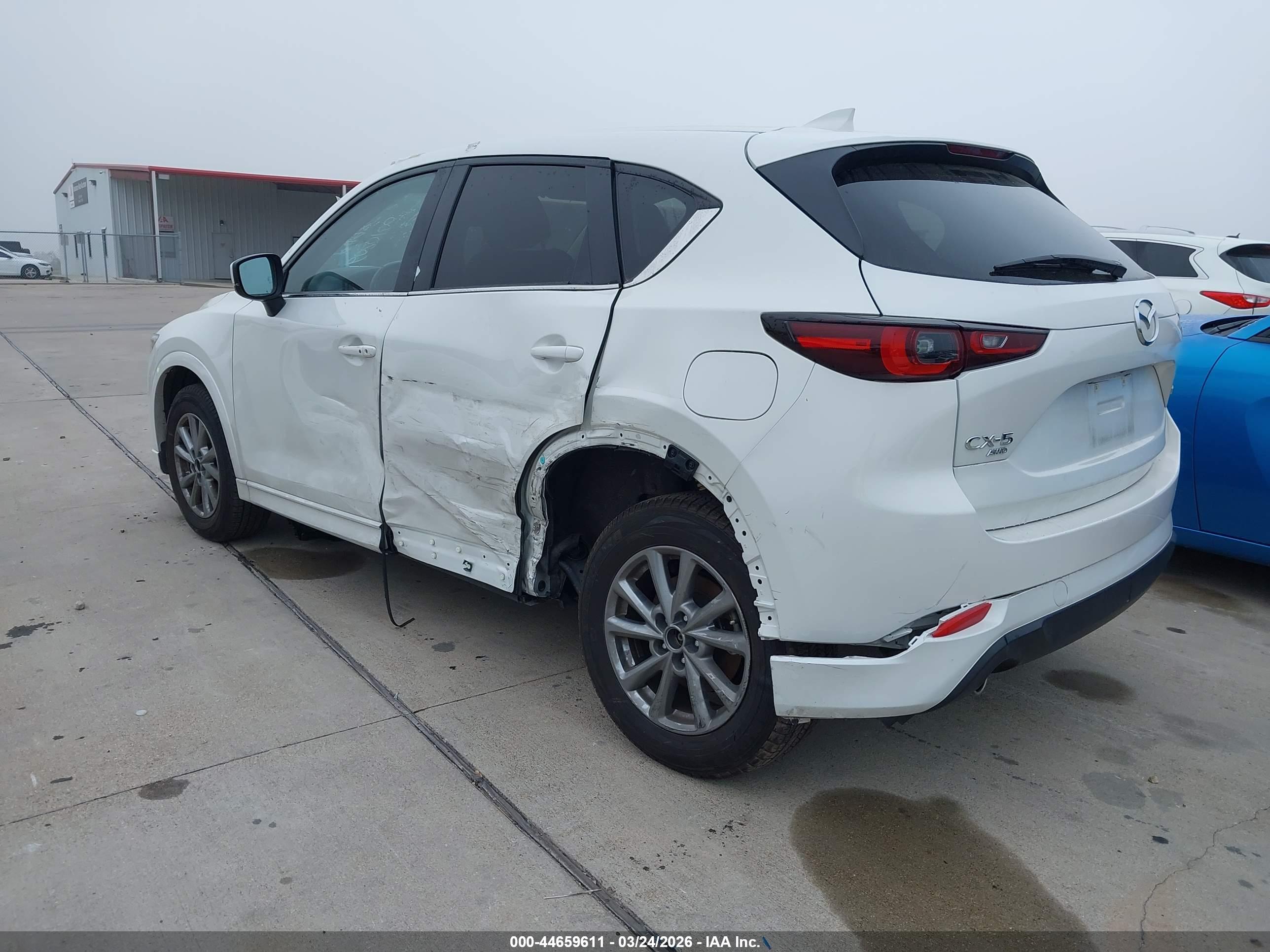 MAZDA CX-5 image 3